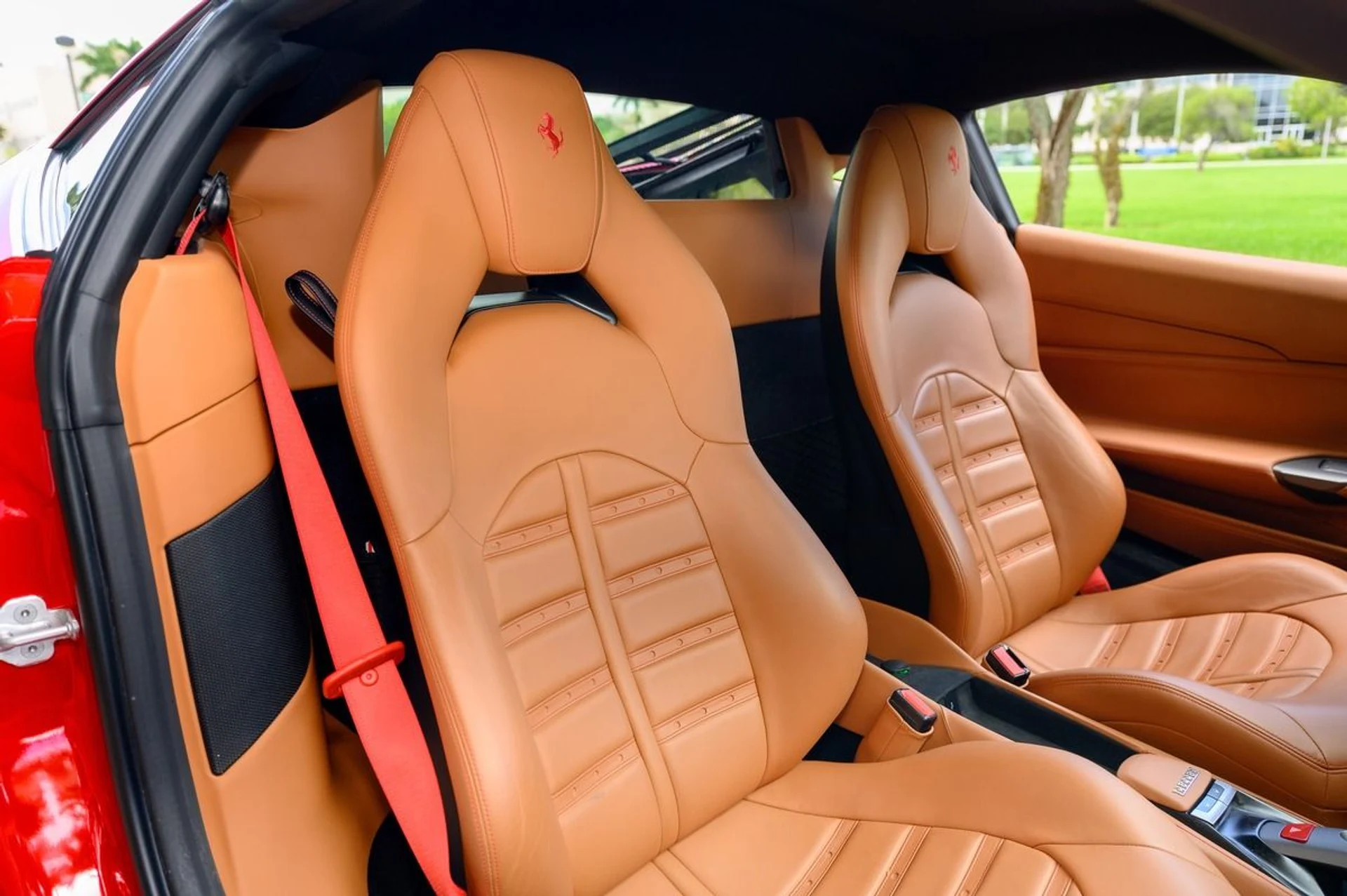mph009_1240156323_Used_2017_Ferrari_488_GTB_1753314367_8b9bced37f