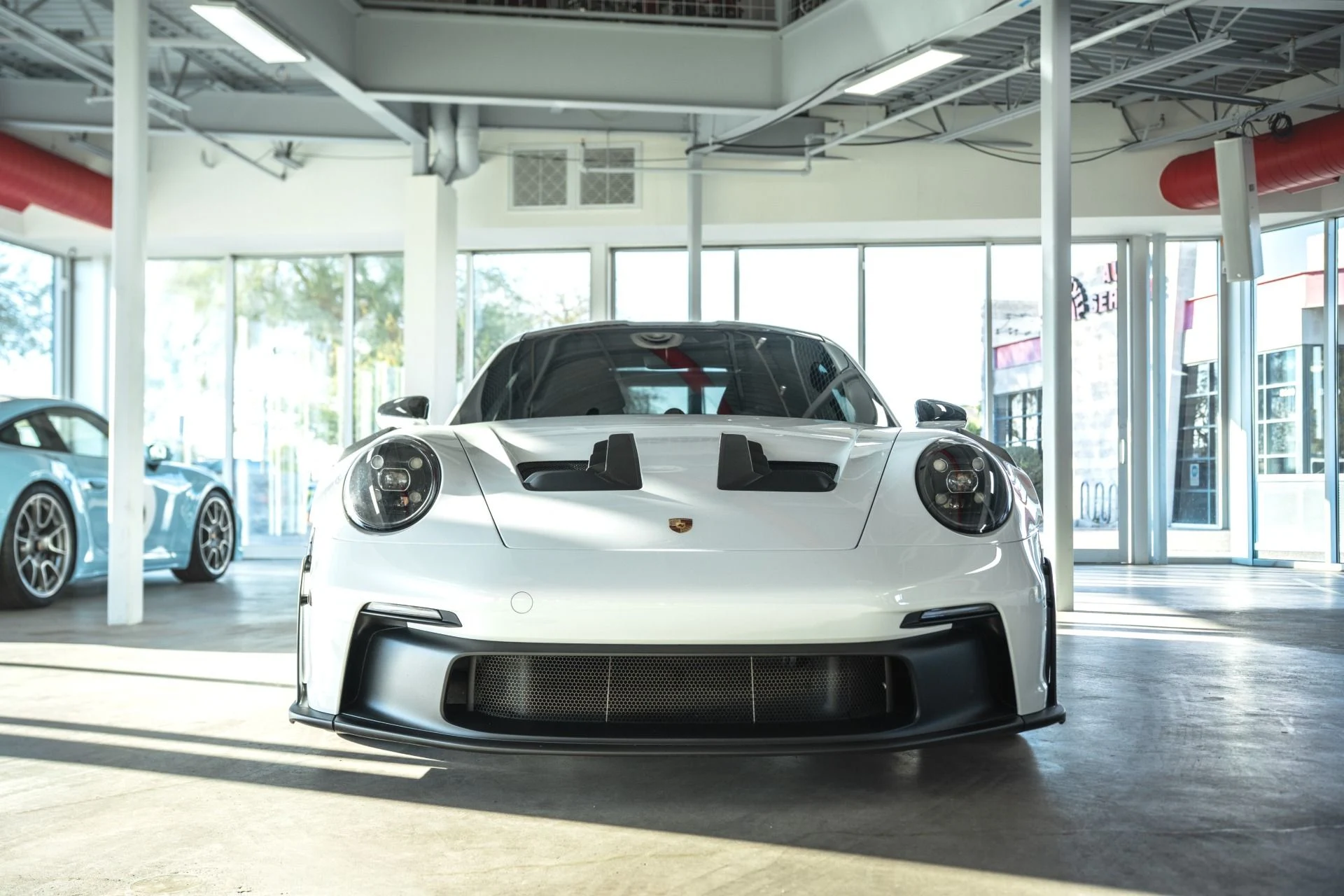 mph009_1240520181_Used_2023_Porsche_911_GT_3_RS_1769478339_294a263ce9