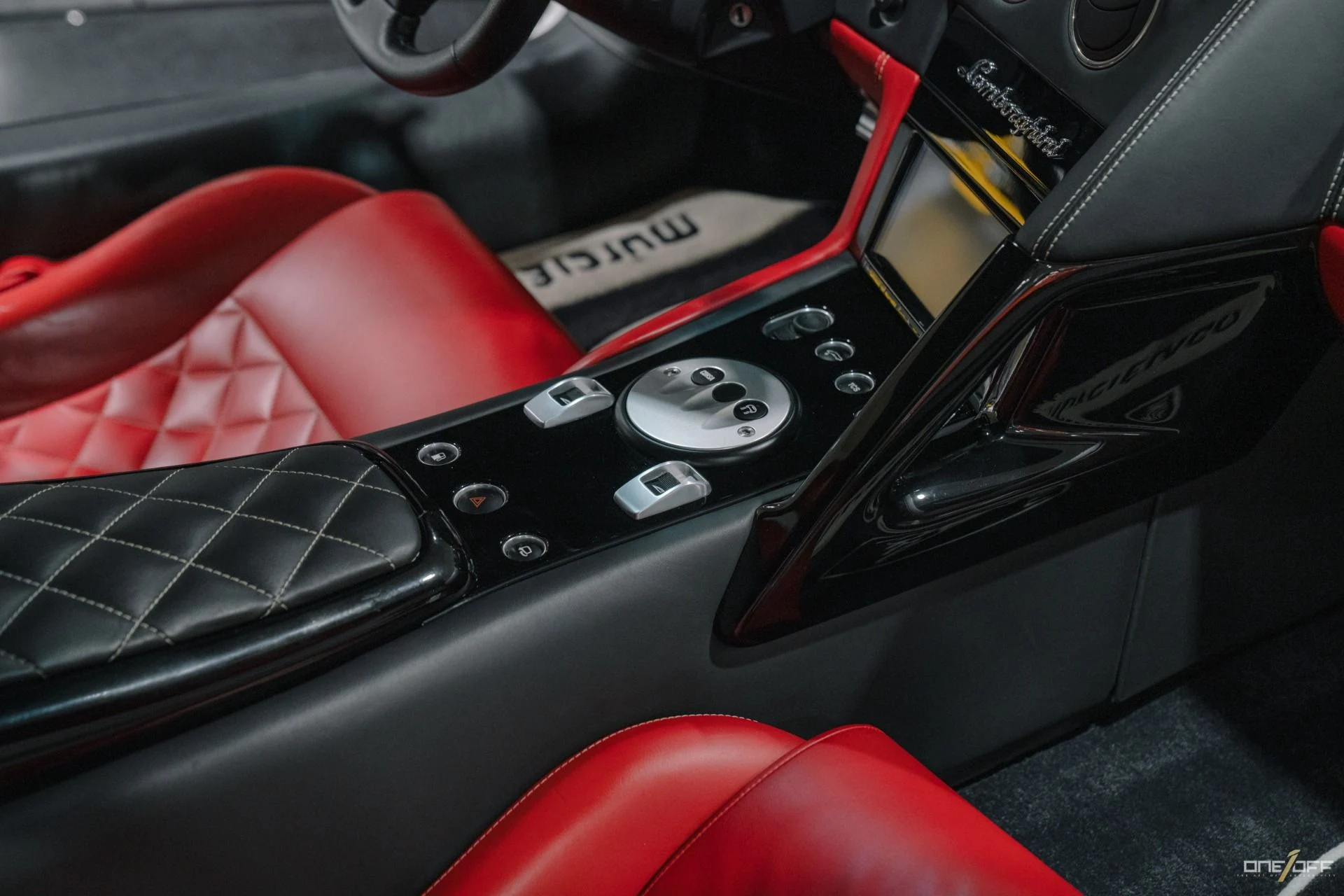 mph009_1243904469_Used_2009_Lamborghini_Murcielago_LP_640_in_Balloon_White_over_Red_Interior_w_Front_Lift_1754600274_2c068d8bdc