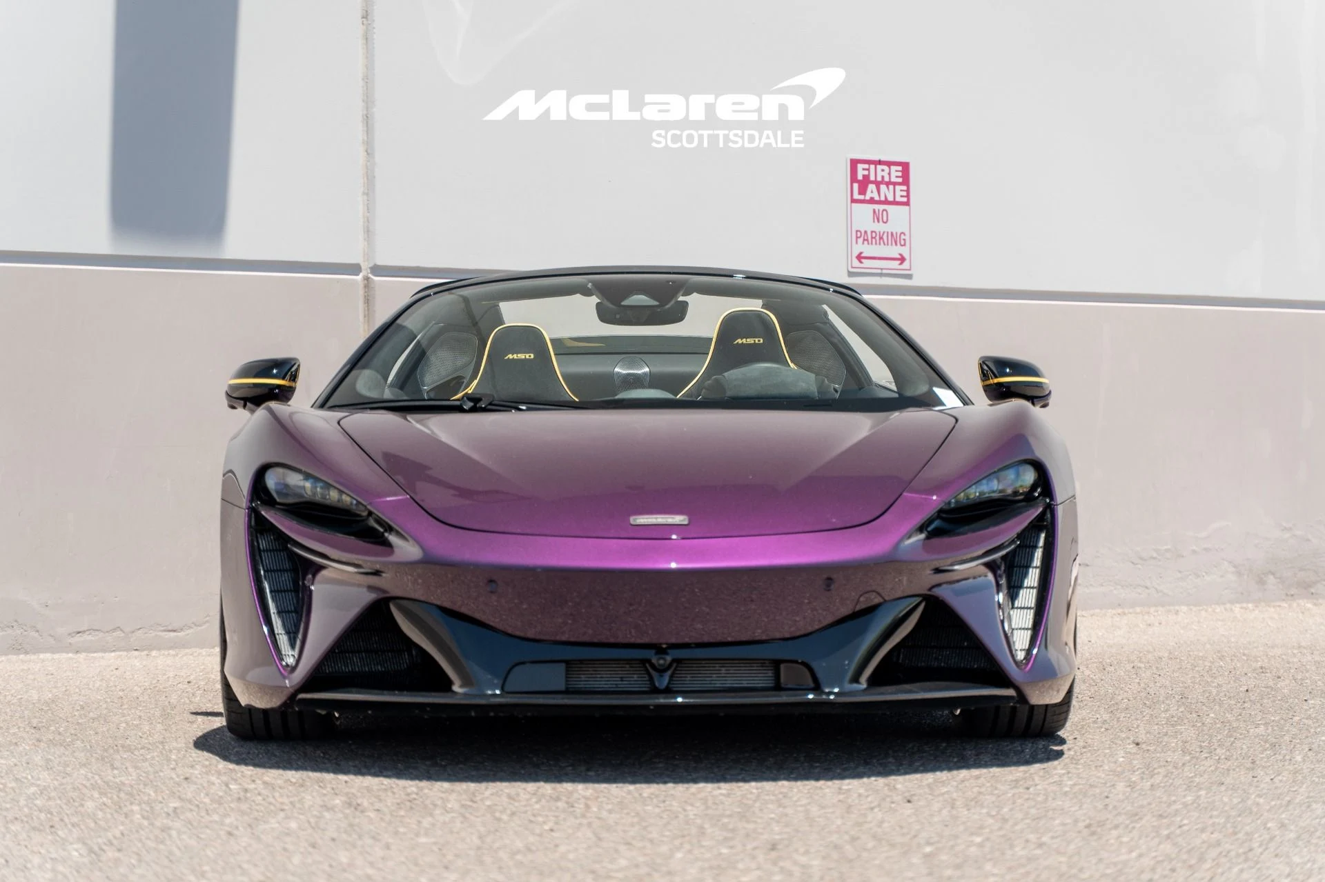 mph009_1247183414_Used_2025_MCLAREN_ARTURA_1780680122_33b7e7678f