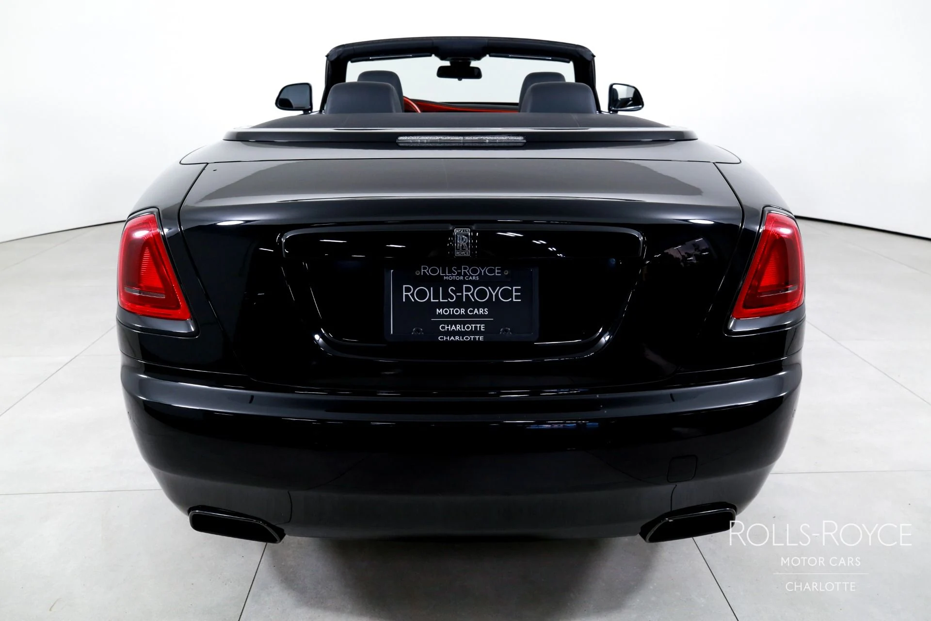 mph009_1247771702_Used_2019_Rolls_Royce_Black_Badge_Dawn_1783112300_d5b12883de