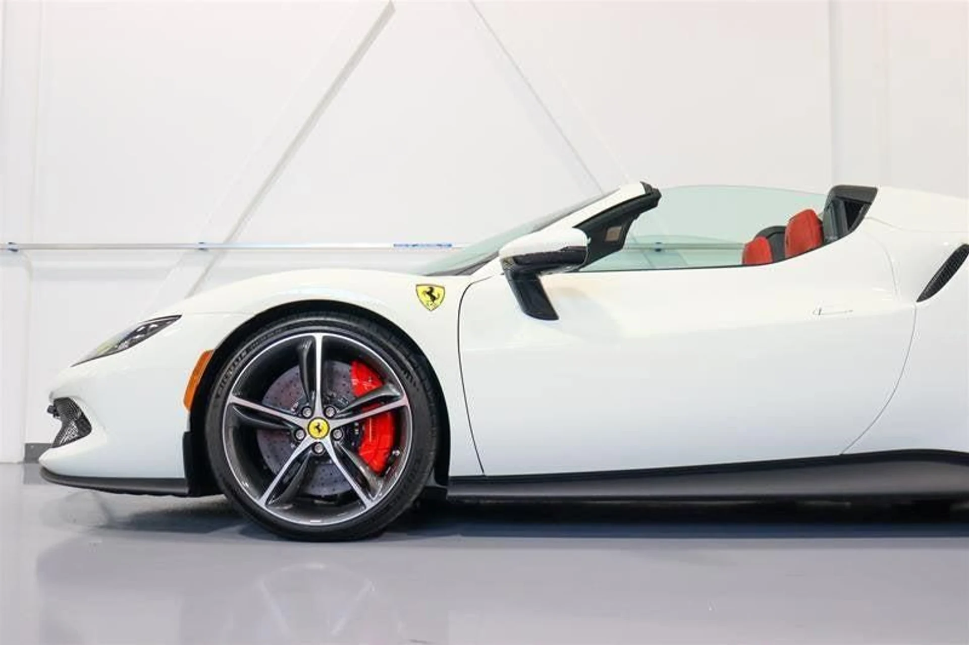 mph009_1247974497_Used_2024_Ferrari_296_GTS_Base_1782922678_80cd9e81a7