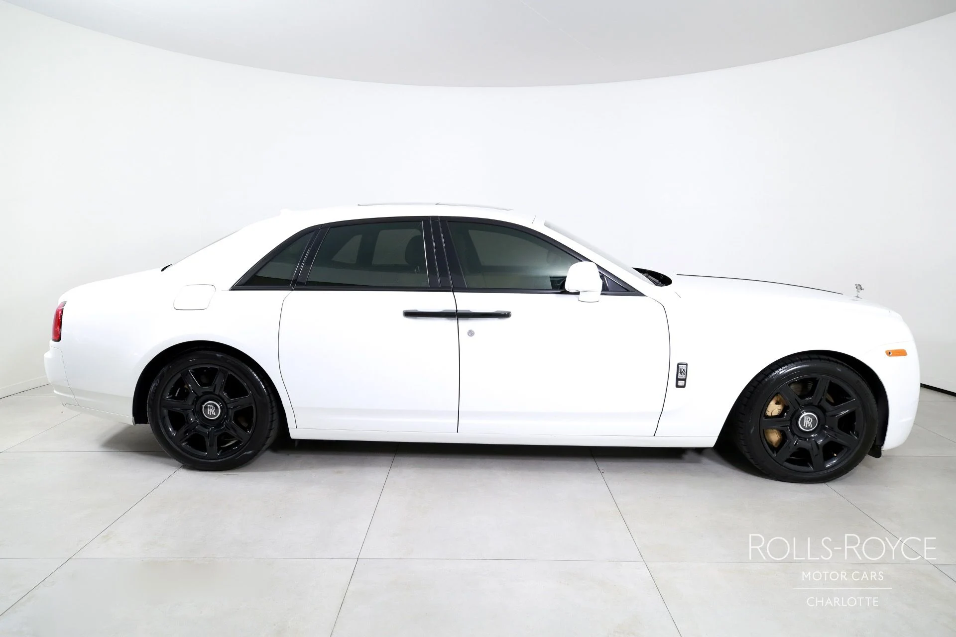 mph009_1248266271_Used_2014_Rolls_Royce_Ghost_1757714696_0c746d6f1b