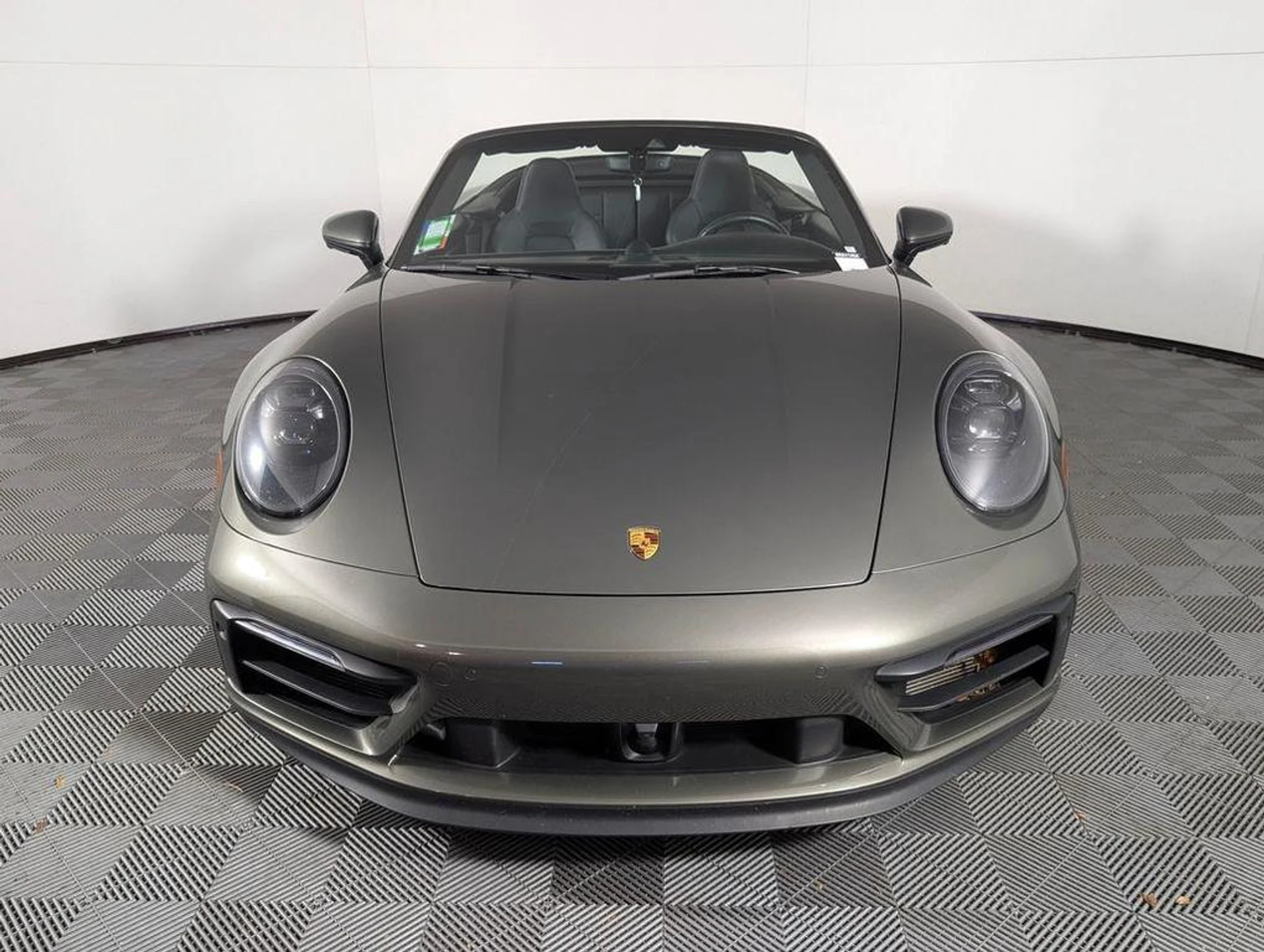 mph009_1248460502_h_ER_6_Nn00u_ZM_Gil_Zt_QMCUR_Or05_A_a113777a66