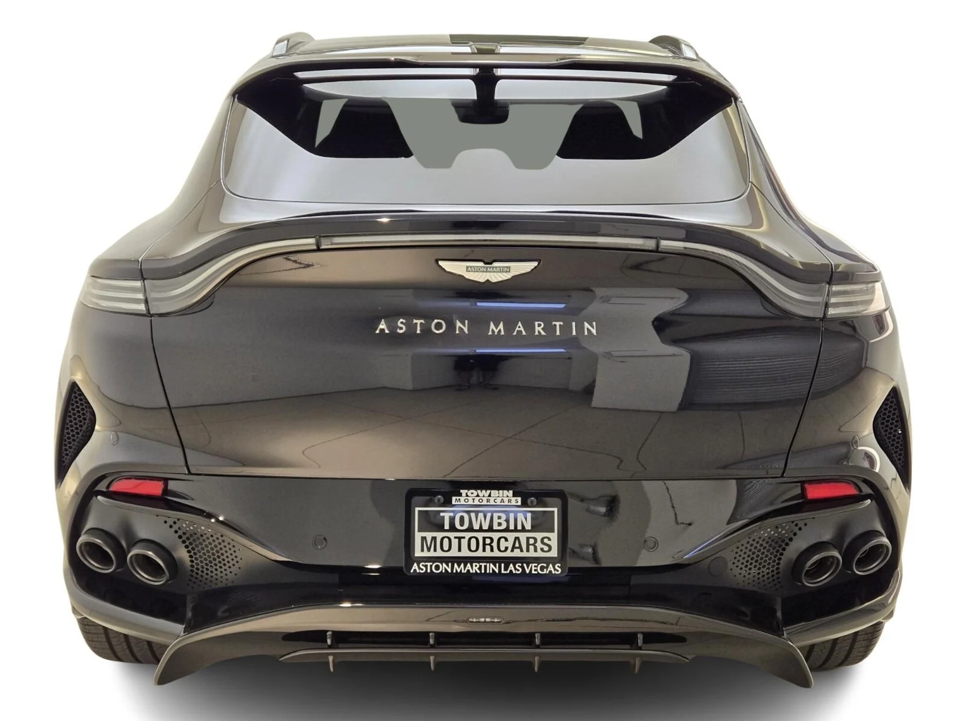 mph009_1254134172_New_2025_Aston_Martin_DBX_707_1753162614_6df824585b