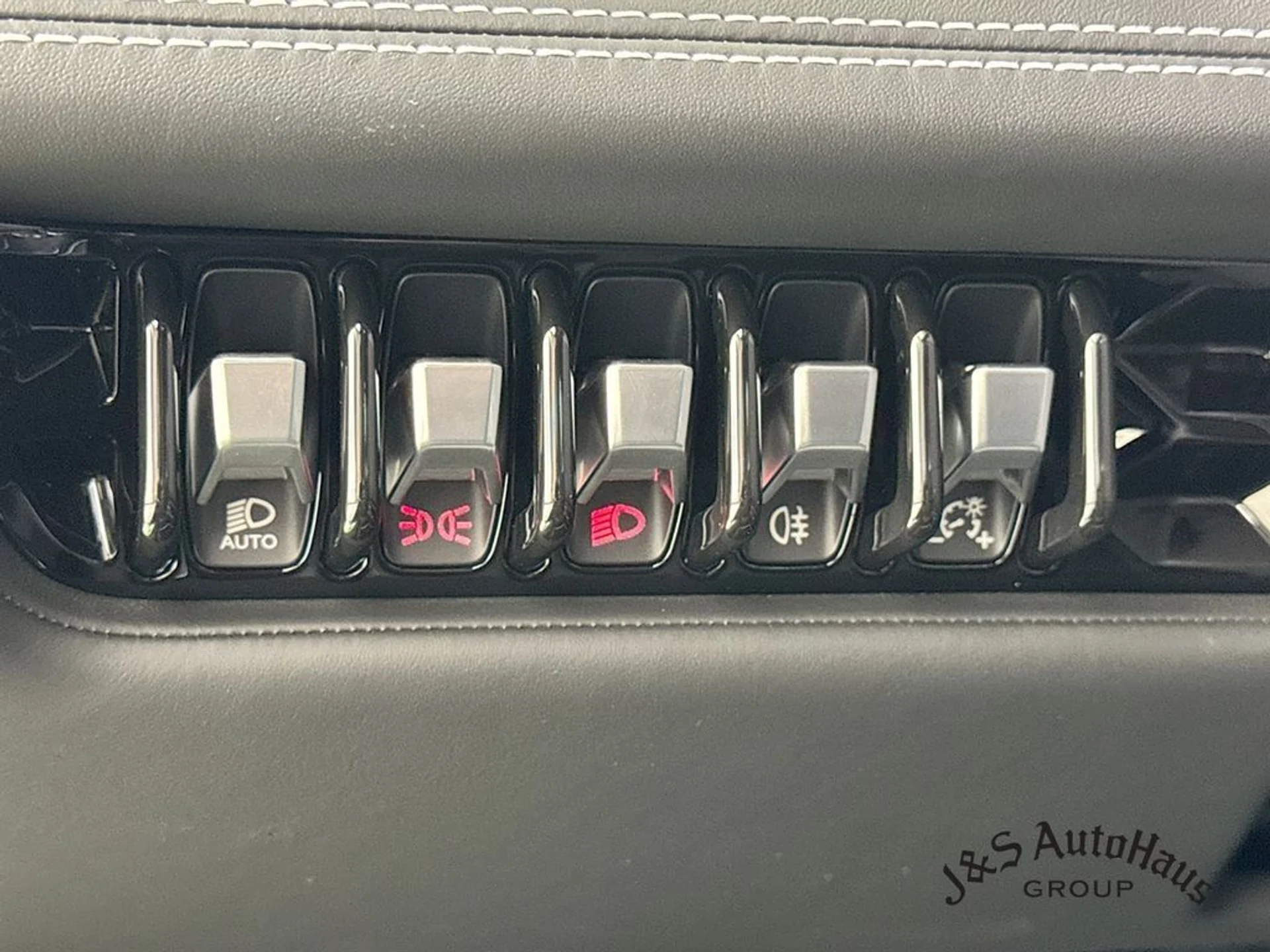 mph009_1262056386_tj6kv1998vybptc57w0q7dy96y8g_2fa7310289