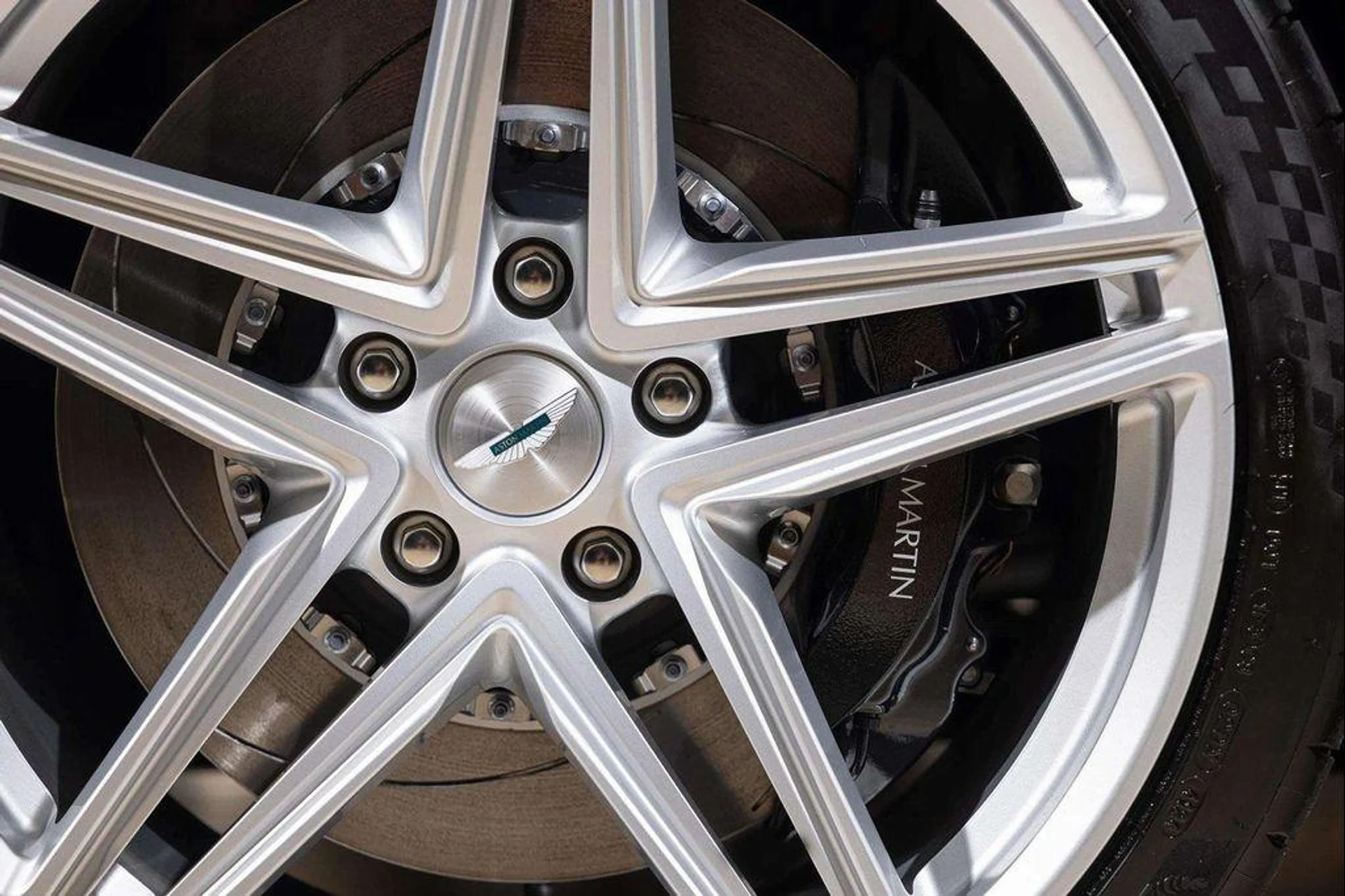 mph009_1266038726_pg_M359_V_Yt_Rq6_Uy0bvhks7e_Bs_X8_M_fbf9886307