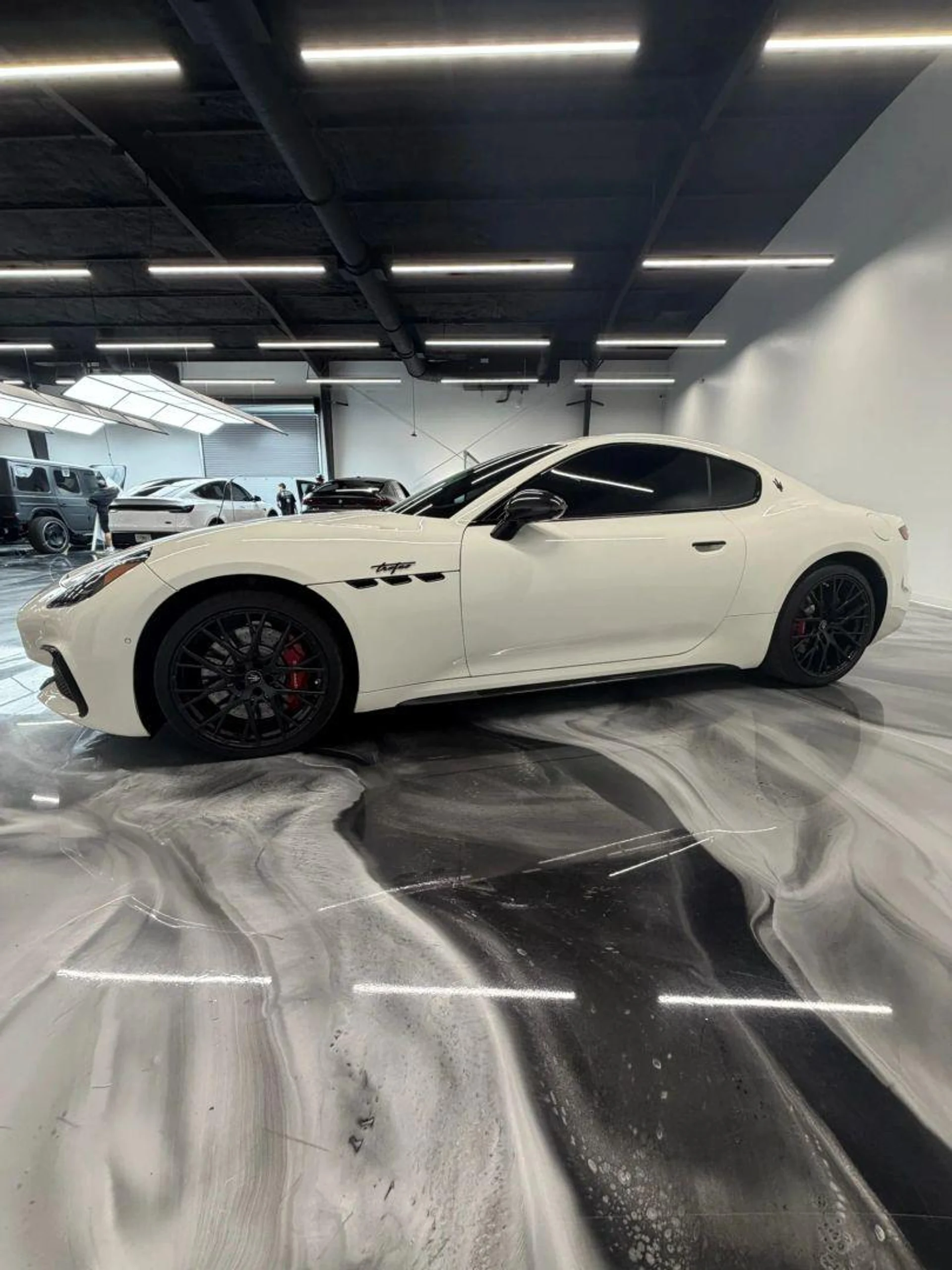 mph009_1266165043_Used_2024_Maserati_Gran_Turismo_Trofeo_Coupe_2_D_1788497756_4bb28f4934