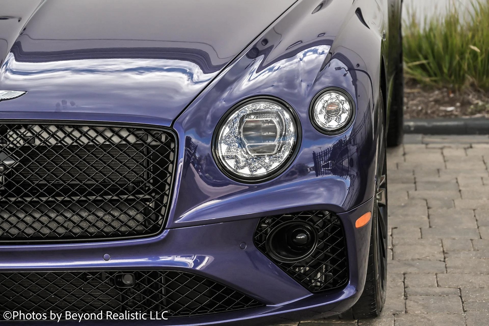 mph009_126757272_Used_2023_Bentley_Continental_V8_S_1766482943_d789471885