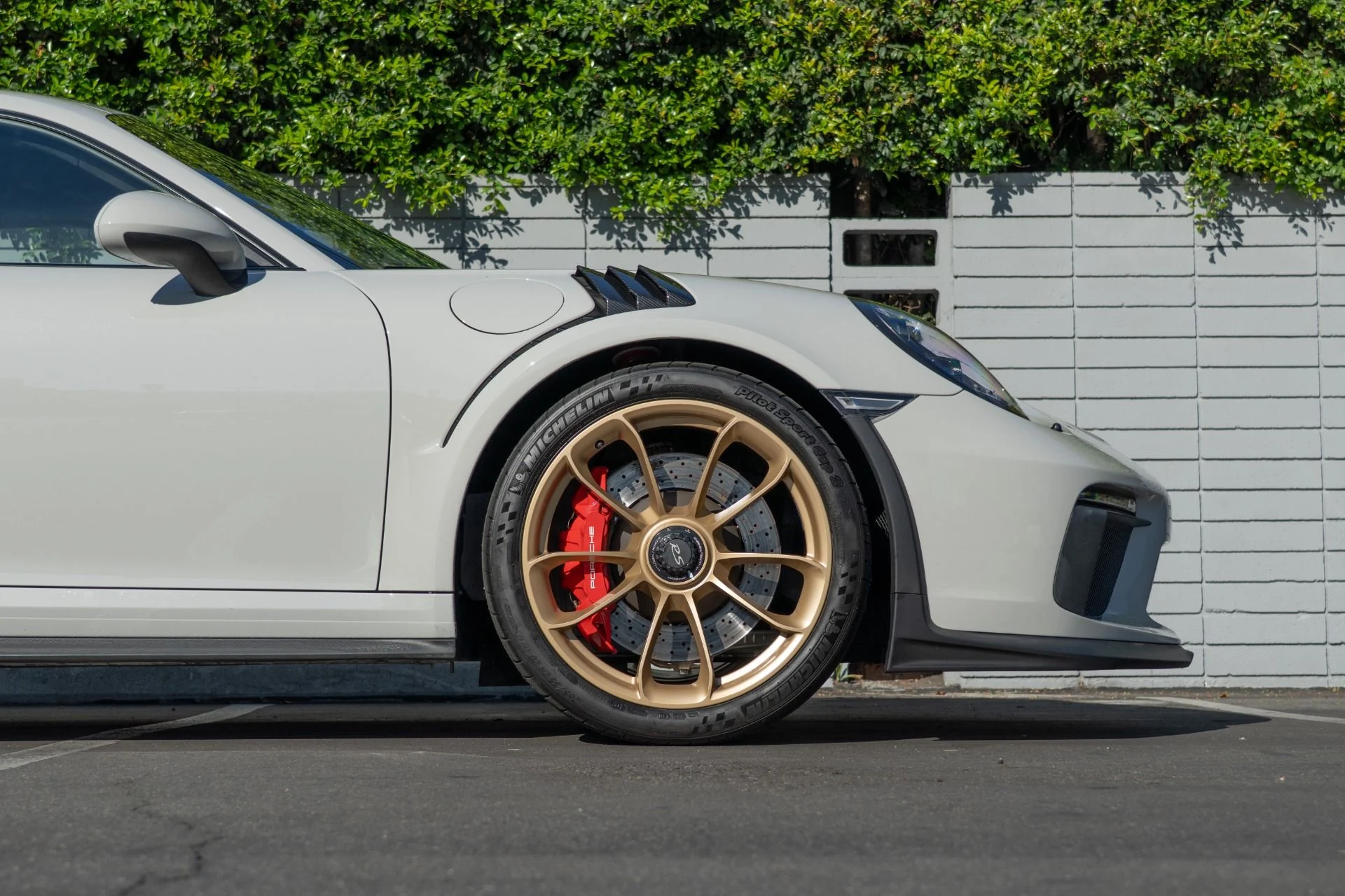 mph009_1272493159_Used_2019_Porsche_911_GT_3_RS_1759431879_41806f54b9