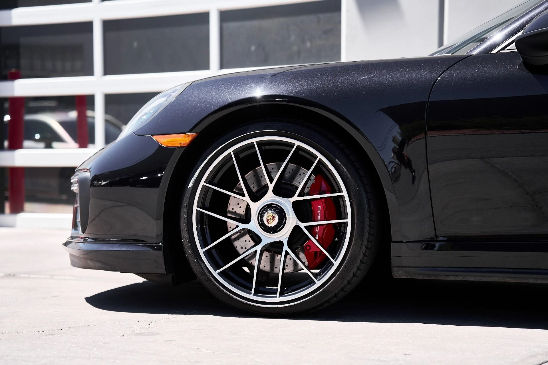 mph009_1272620124_Used_2019_Porsche_911_Turbo_1750270685_2c56f391c8