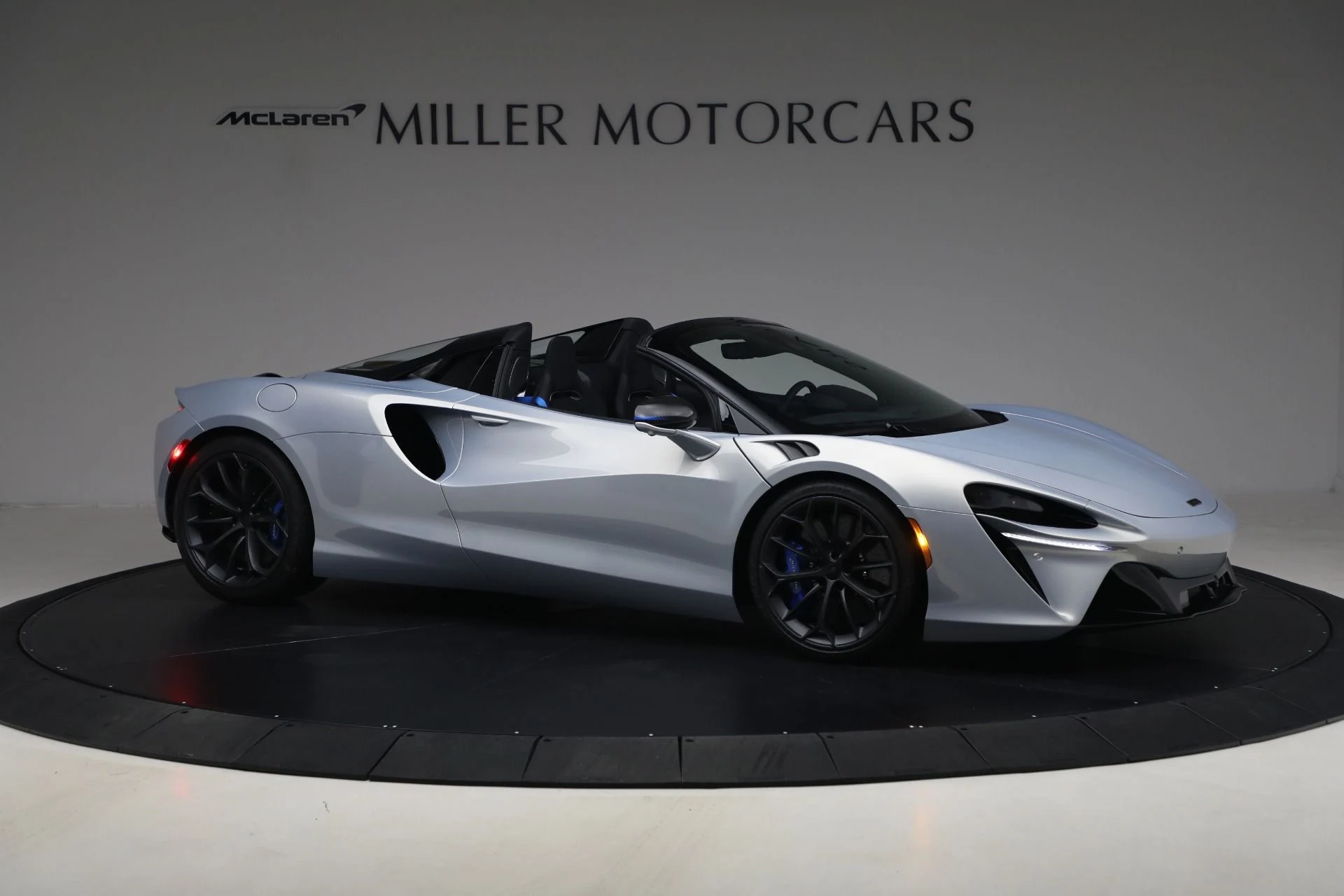 mph009_1275146487_New_2026_Mc_Laren_Artura_Spider_Performance_61eba8bb34
