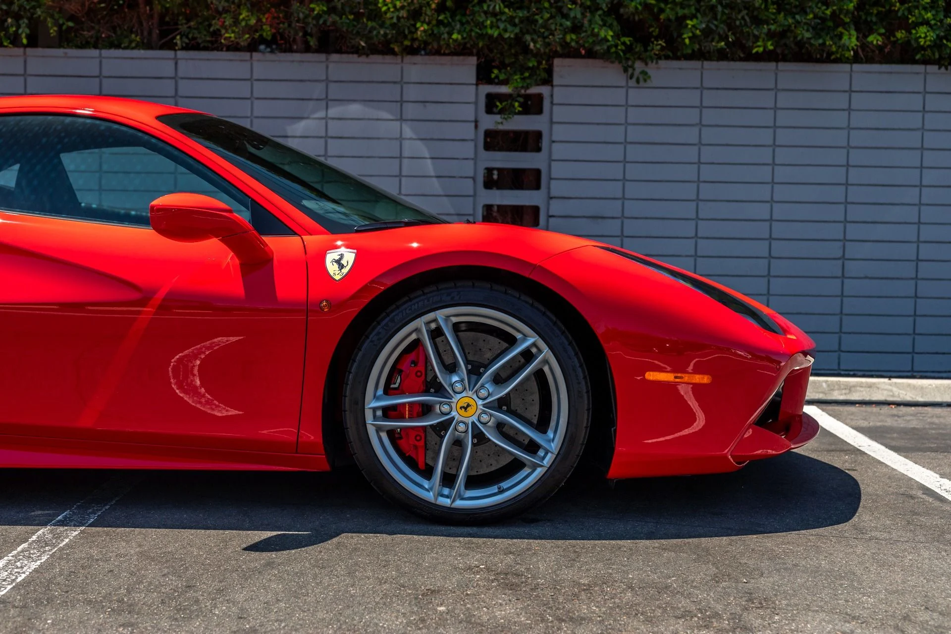 mph009_1276102897_Used_2016_Ferrari_488_GTB_1754854692_ed54409665