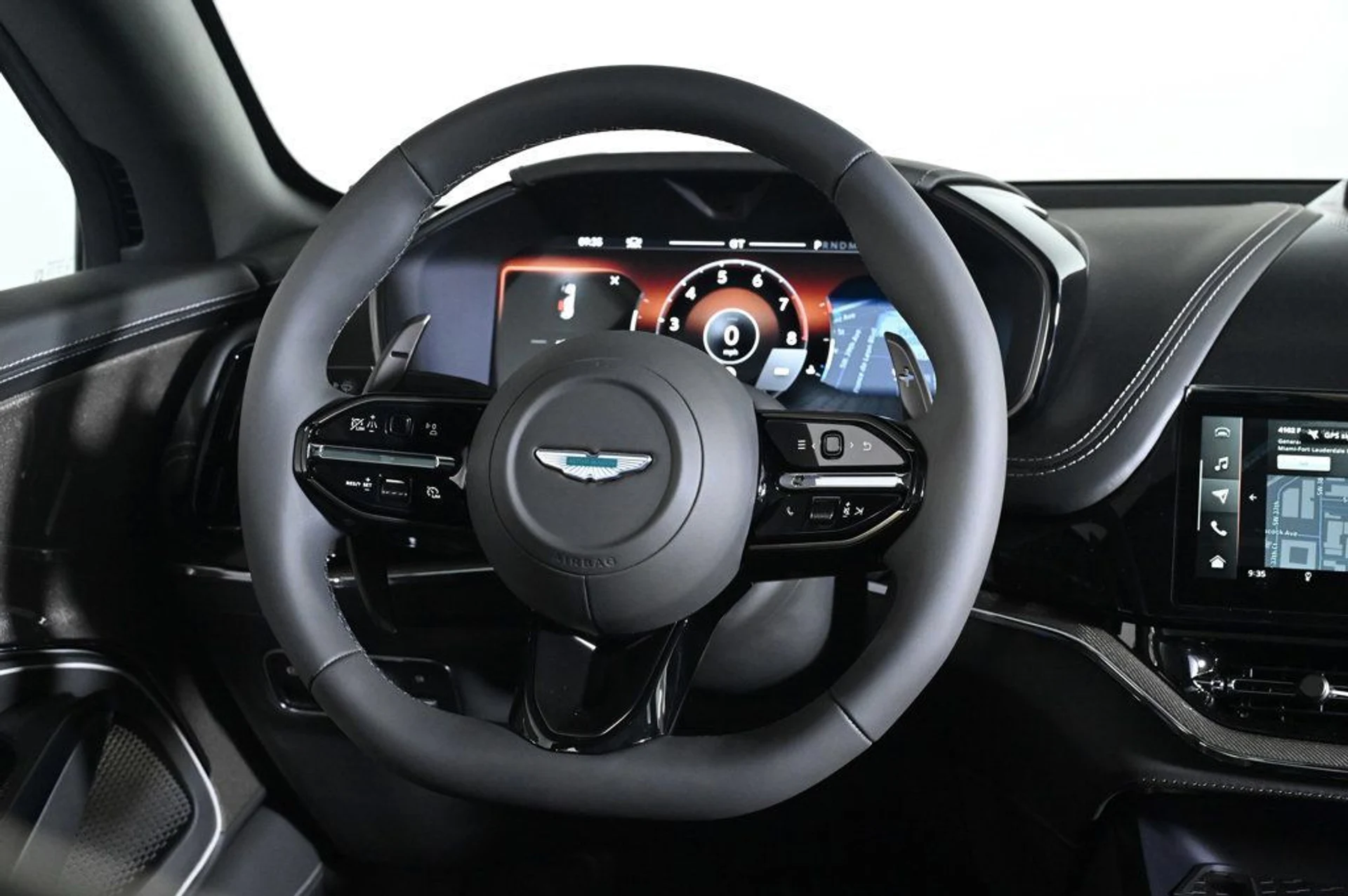 mph009_1278321444_new_2026_aston_martin_dbx_sawd_11350_23000820_10_1024_b865f620ff