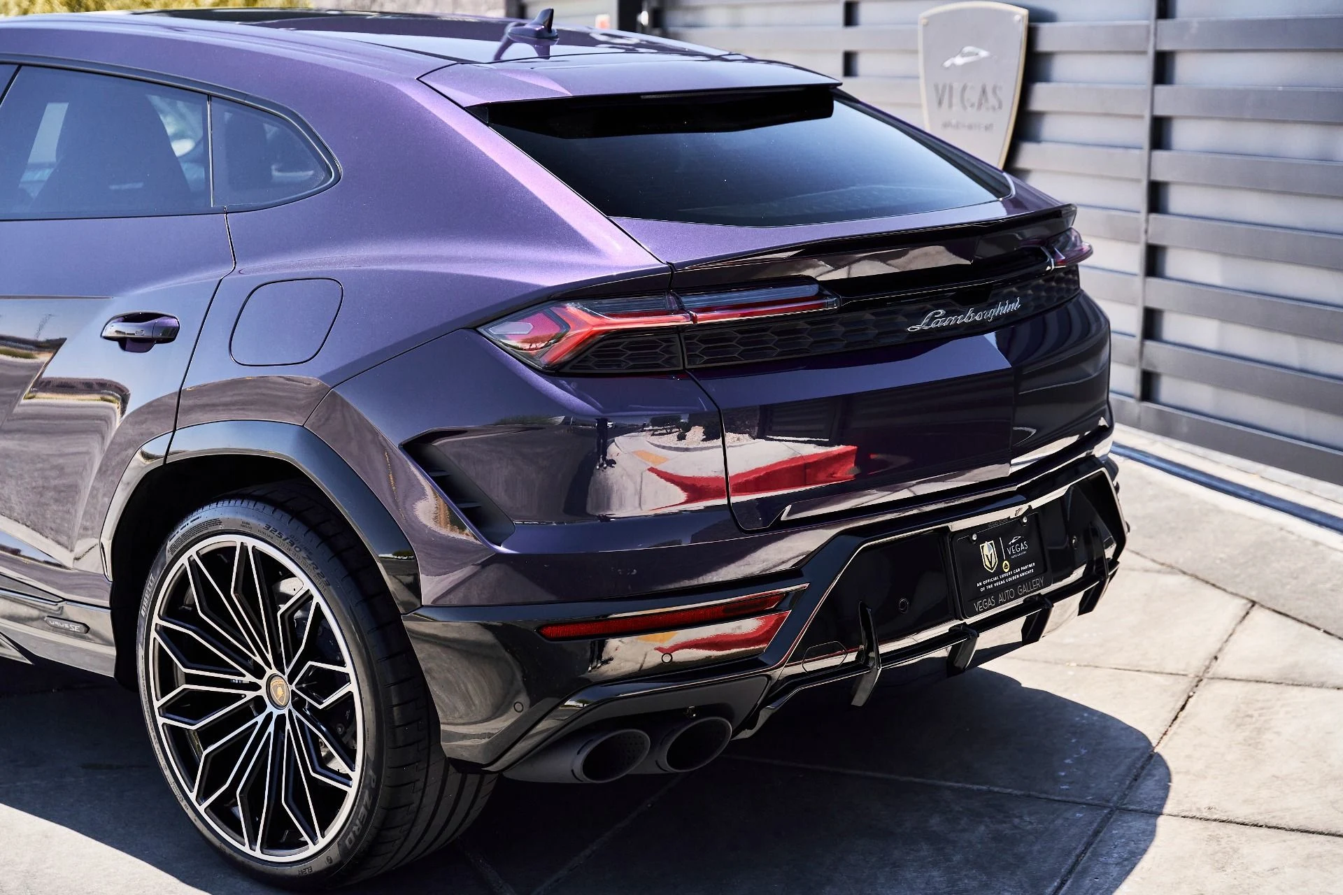 mph009_1278838609_Used_2025_Lamborghini_Urus_SE_1780417221_9480c90cd9