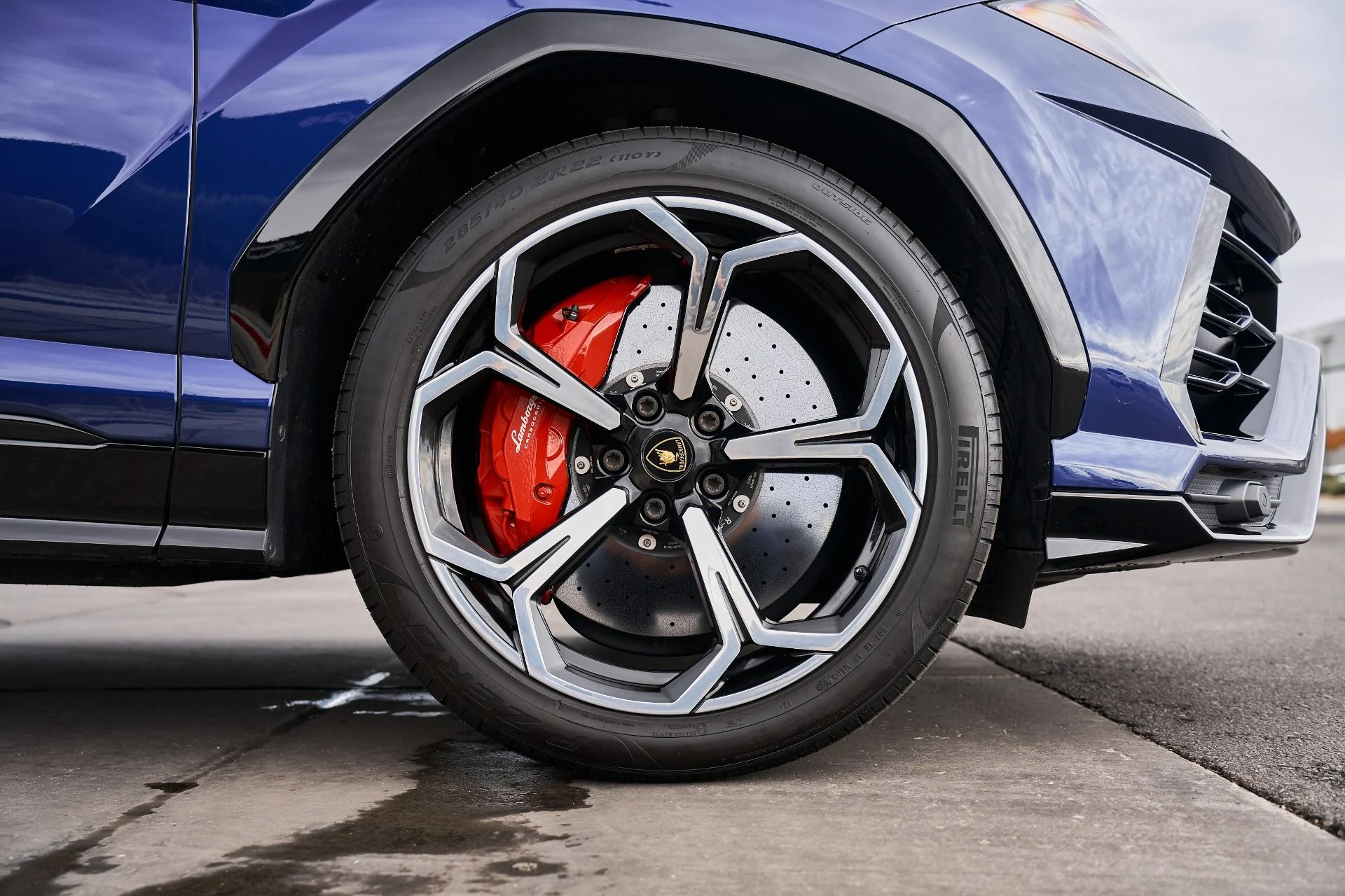 mph009_1288027314_Used_2021_Lamborghini_Urus_1763157037_62cbac15ad