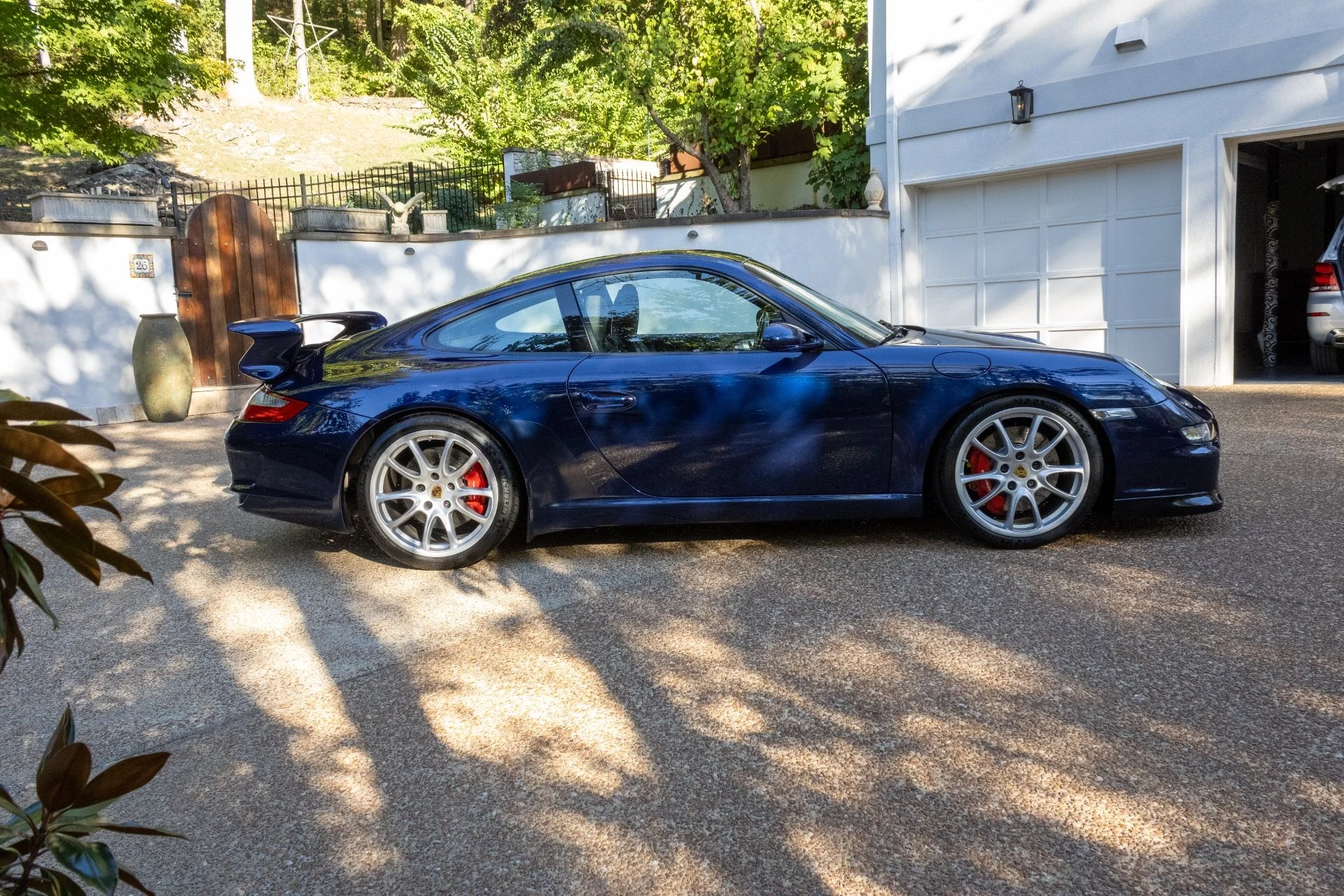 mph009_1288596232_Used_2007_Porsche_911_GT_3_1791996870_79013af98b