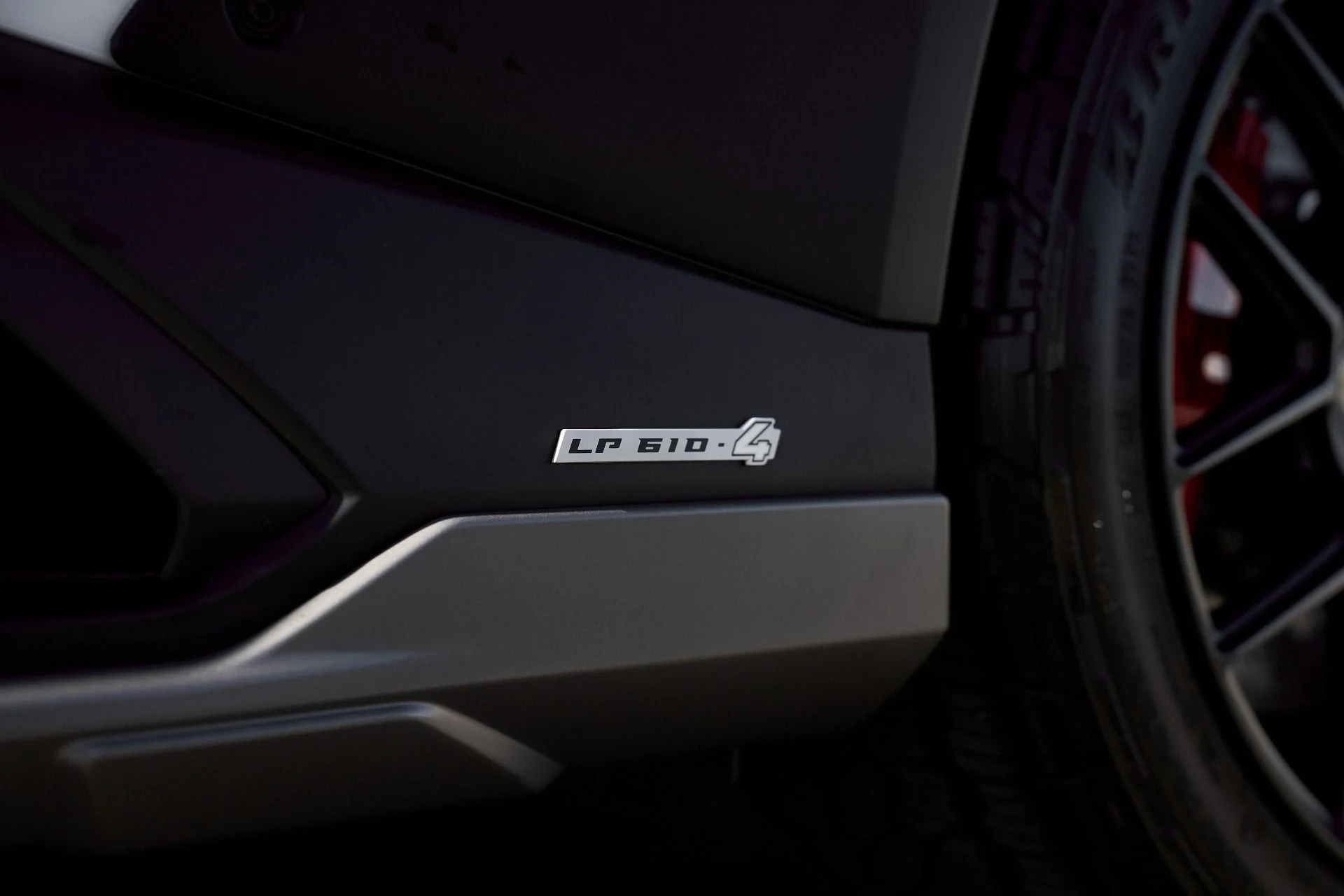 mph009_1301389539_Used_2023_Lamborghini_Huracan_Base_1764123536_3eadba72bd