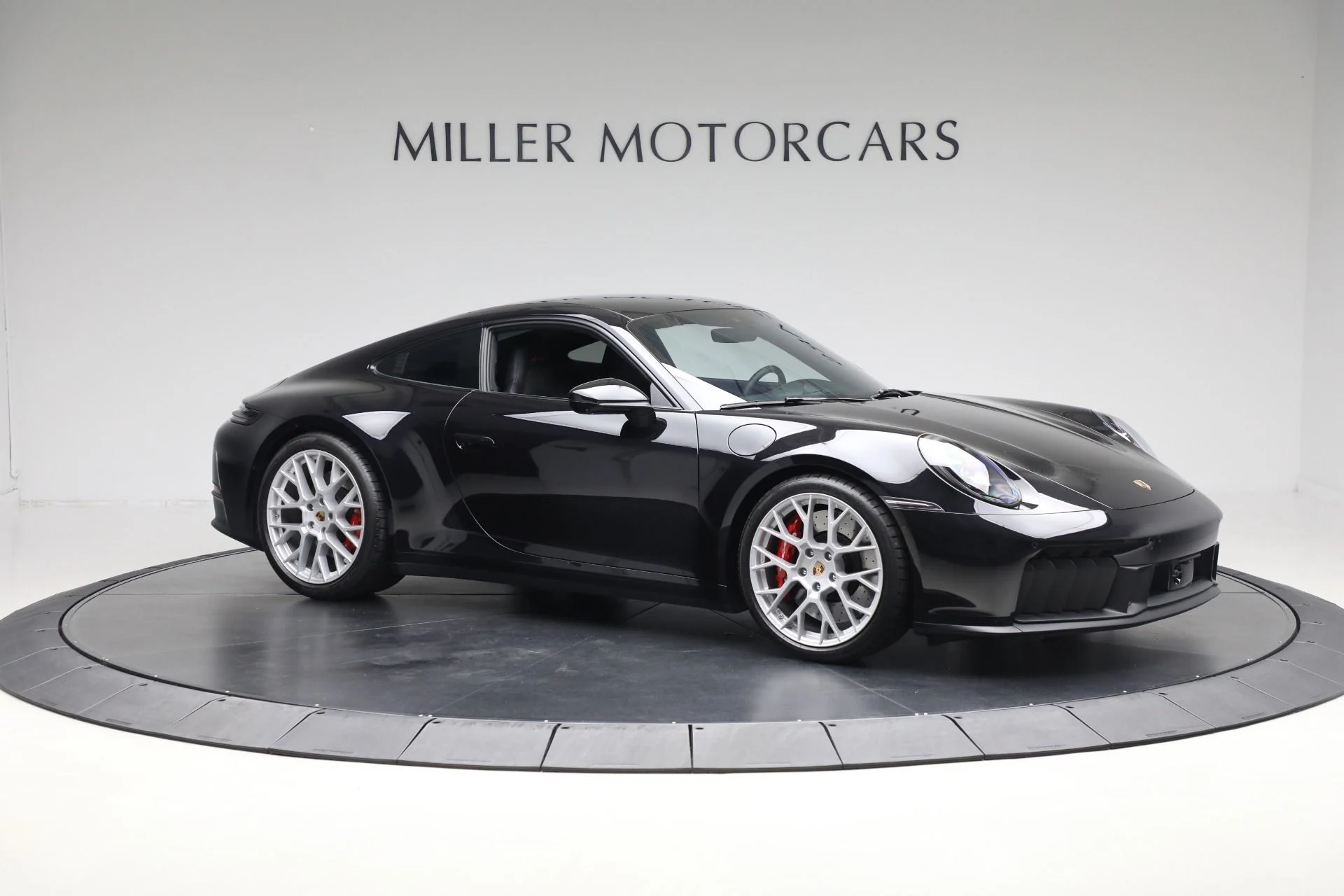 mph009_1327092364_Used_2025_Porsche_911_Carrera_GTS_f617c61b6a