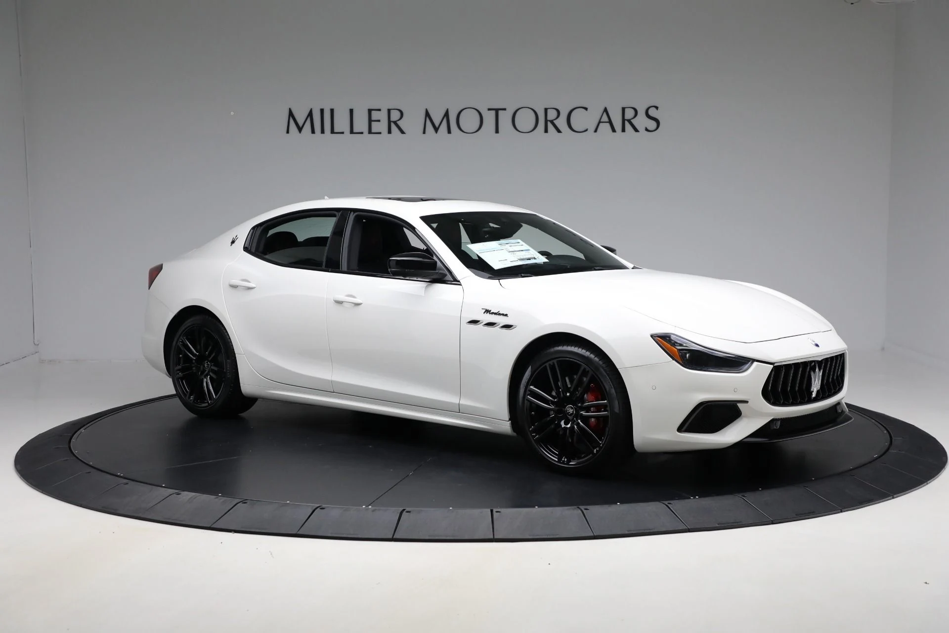 mph009_1348897134_New_2024_Maserati_Ghibli_Modena_Ultima_Q4_e399a6e960