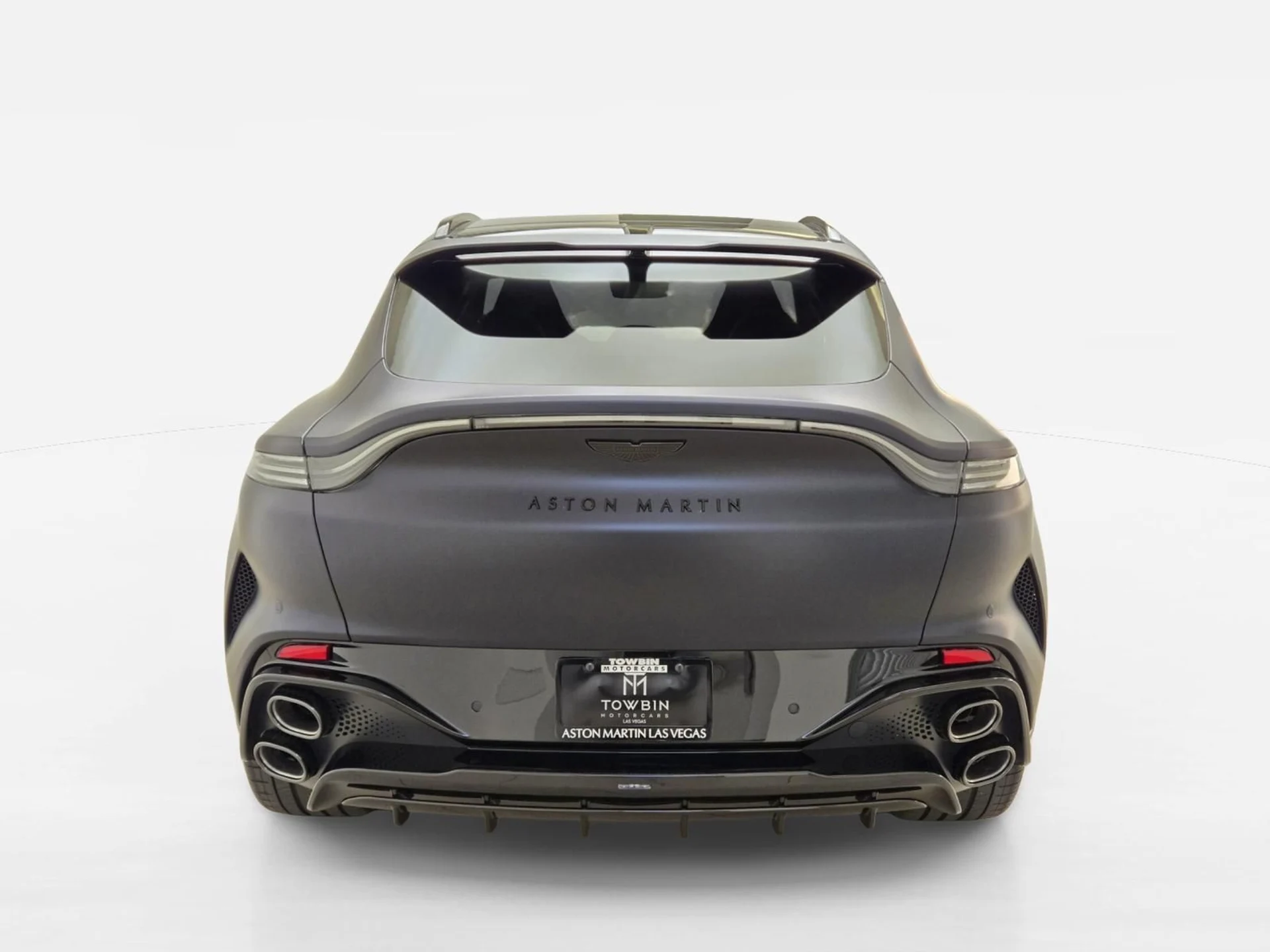 mph009_1354340433_New_2026_Aston_Martin_DBX_S_1780118644_7f60697fe9