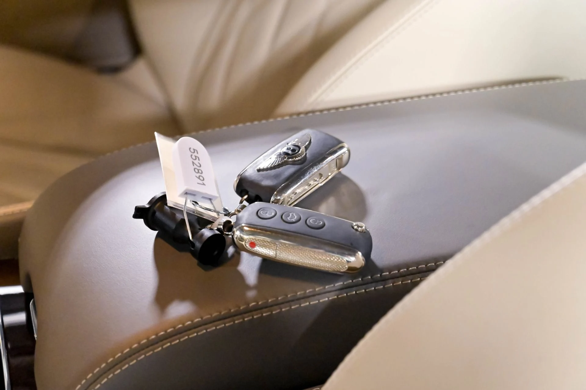 mph009_1360146750_Used_2014_Bentley_Continental_GT_V8_1779141337_59e17cba24