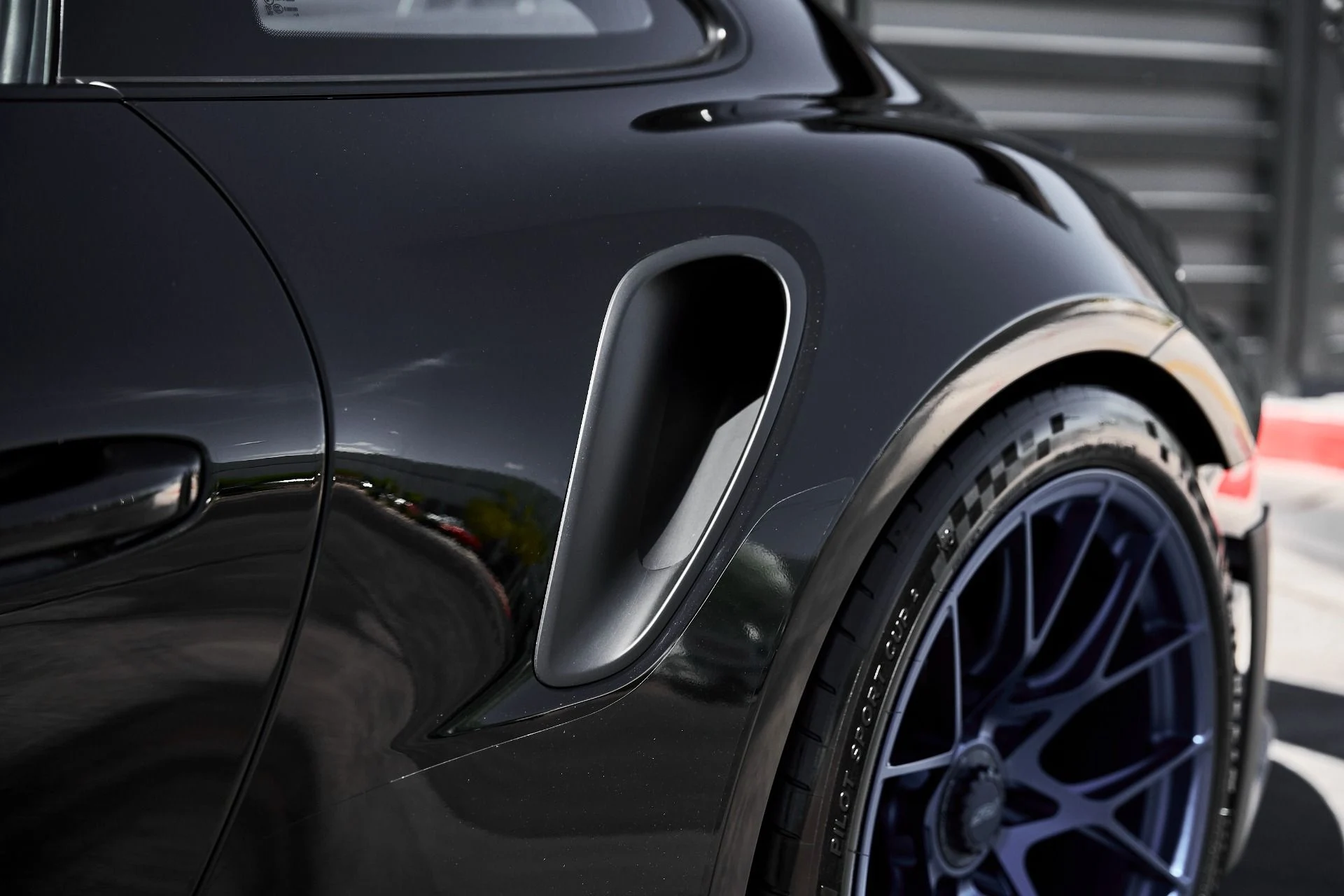 mph009_1360872970_Used_2024_Porsche_911_GT_3_RS_1775094497_4687b9b77a