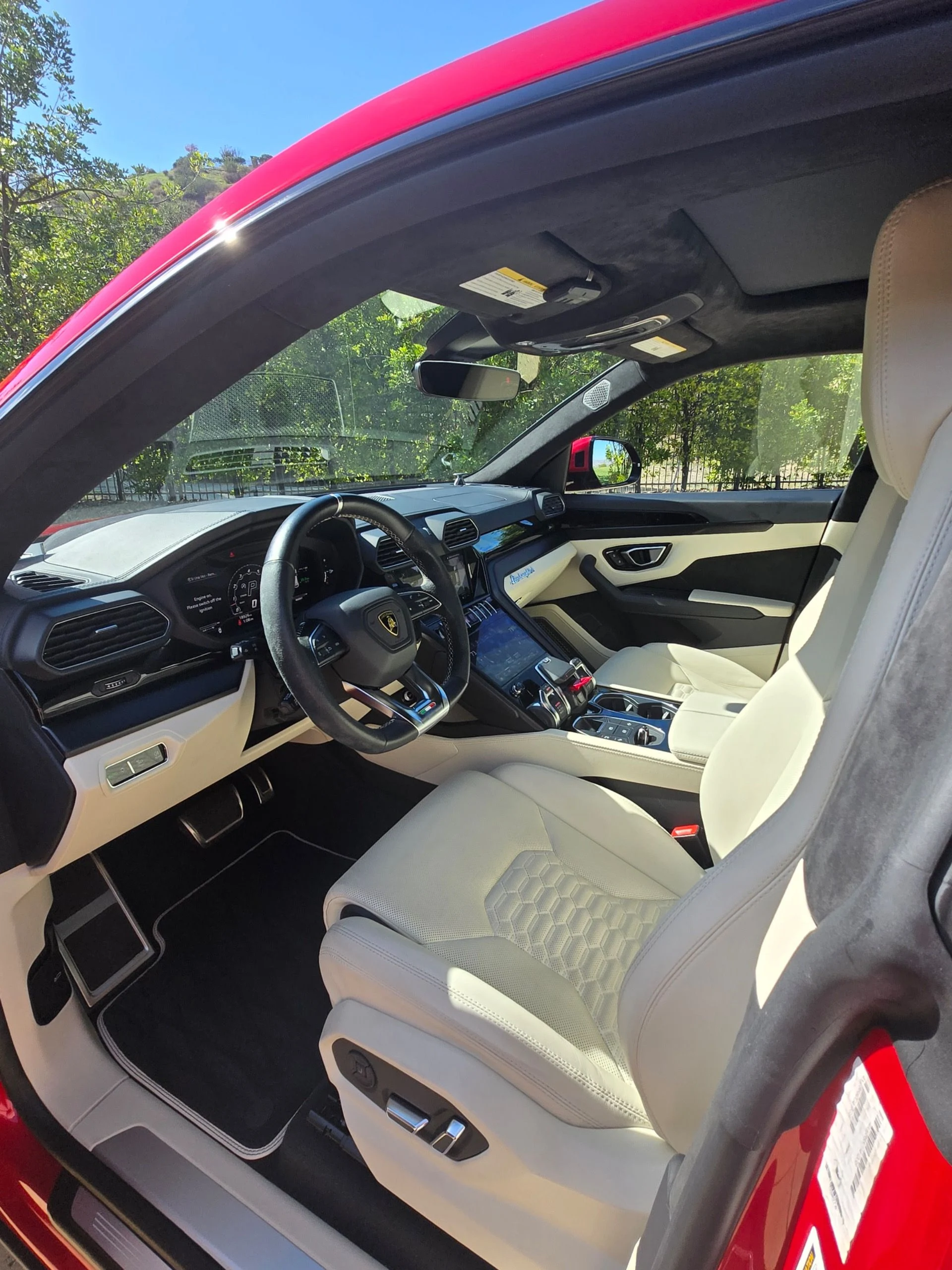 mph009_1366186500_Used_2022_Lamborghini_Urus_1761951855_9287684c4b