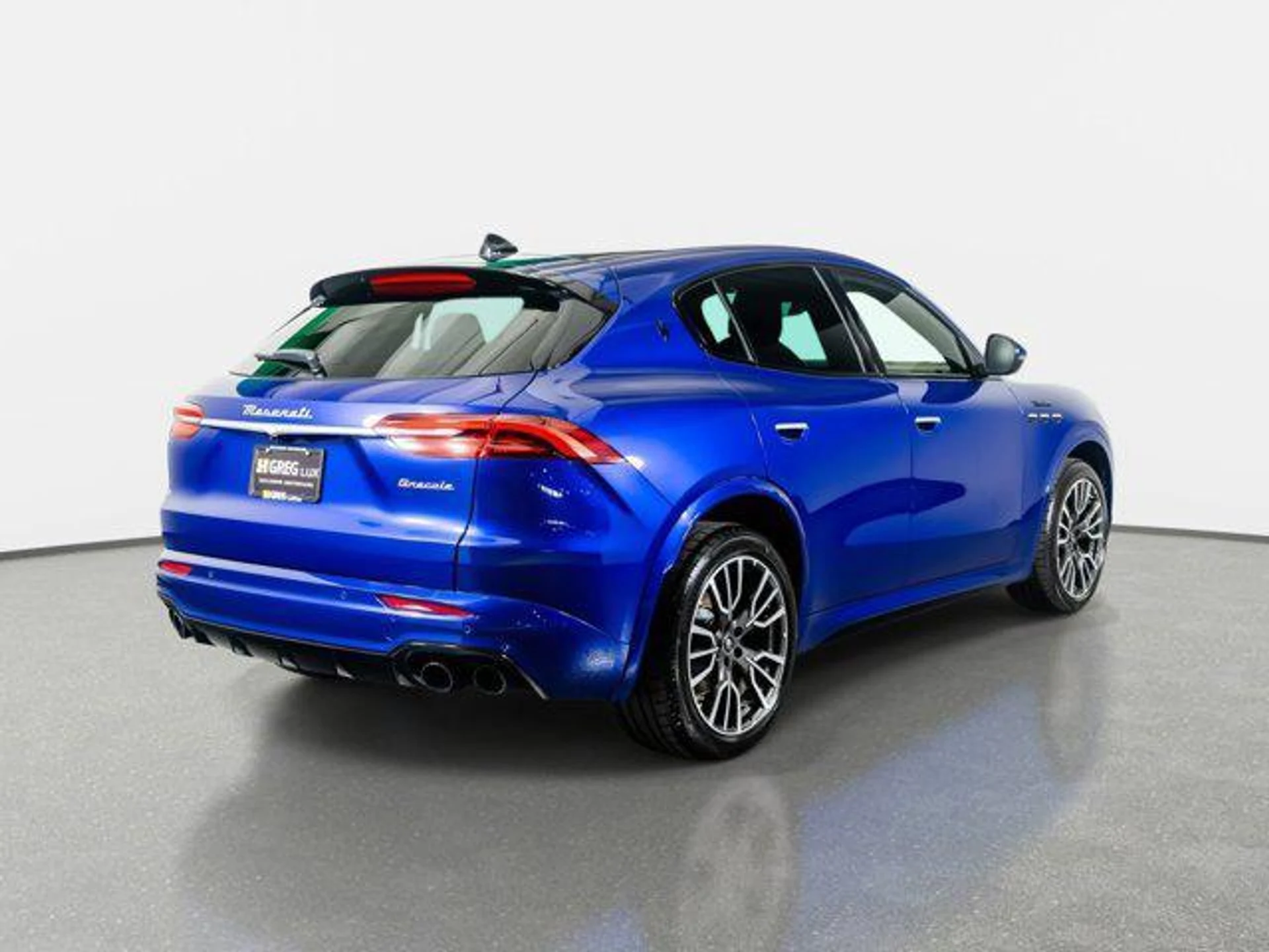 mph009_1367416159_w1_B_H_Nigtp_Nv5_ZUG_Lvbx8_SB_Gvt_I_64516d6c33