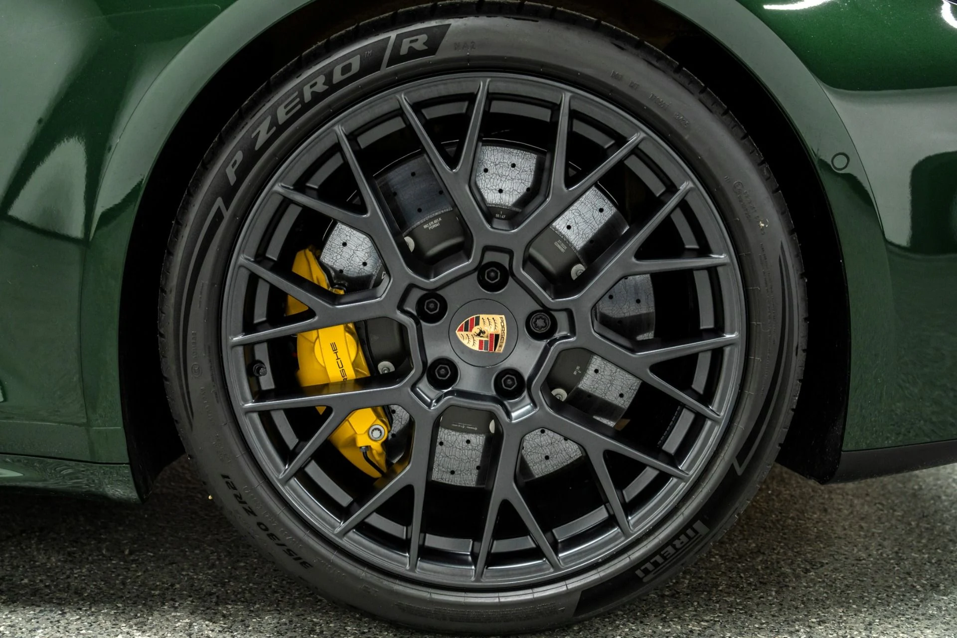 mph009_1378019276_Used_2026_Porsche_911_Targa_4_GTS_T_Hybrid_Club_Leather_Interior_Carbon_Ceramic_Brakes_1768506443_410c67cdf1