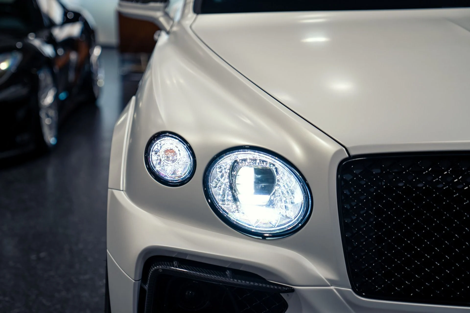 mph009_138035480_Used_2021_Bentley_Bentayga_V8_First_Edition_MASSIVE_MSRP_Full_Mansory_Kit_1788191906_a52c2b8d34