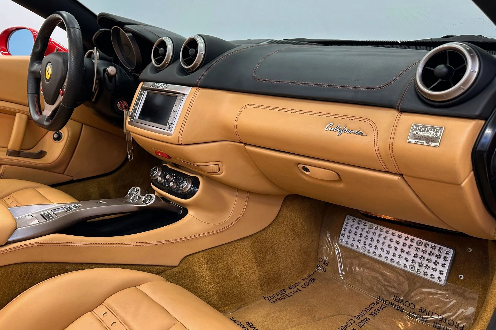 mph009_1380839497_Used_2013_Ferrari_California_Daytona_Seats_Forged_Wheels_Extended_Beige_Leather_1771614841_d42ddebbce