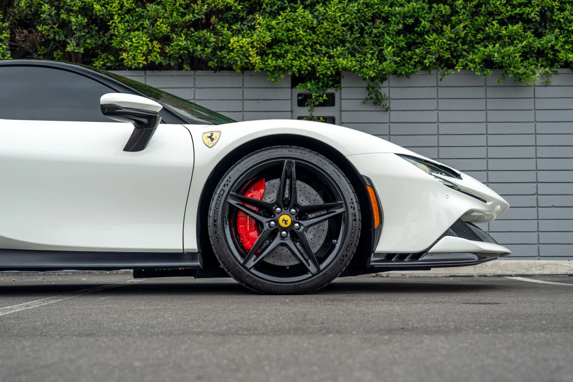mph009_1383569024_Used_2022_Ferrari_SF_90_Stradale_1759959482_aacba579bc