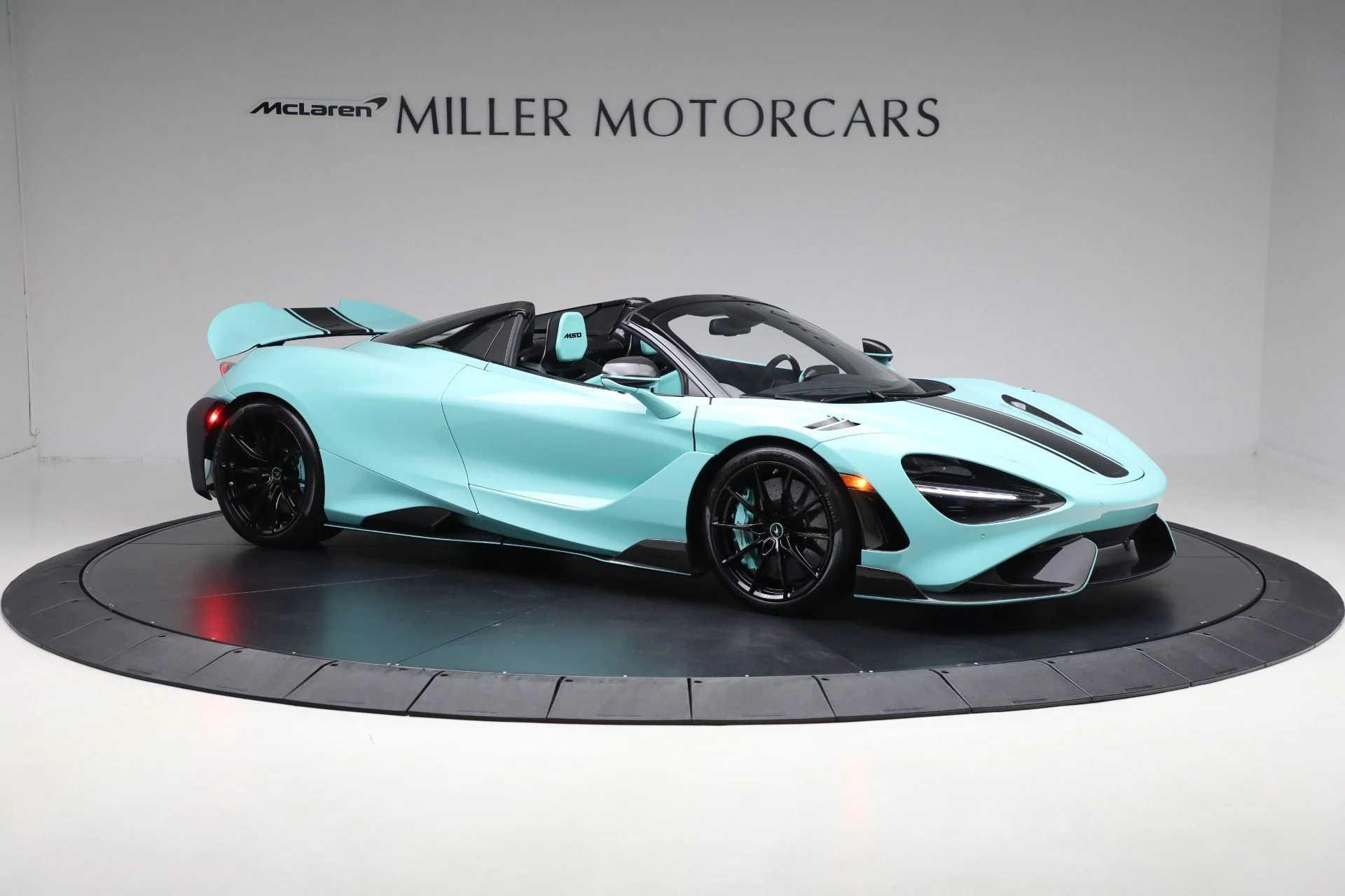mph009_1388784495_Used_2022_Mc_Laren_765_LT_Spider_68dd650cb3