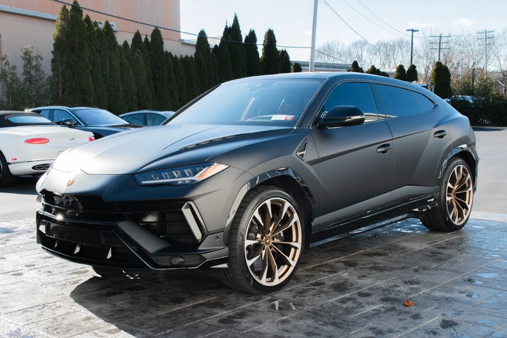 mph009_1396113511_Used_2023_Lamborghini_Urus_S_1705520802_220111d544