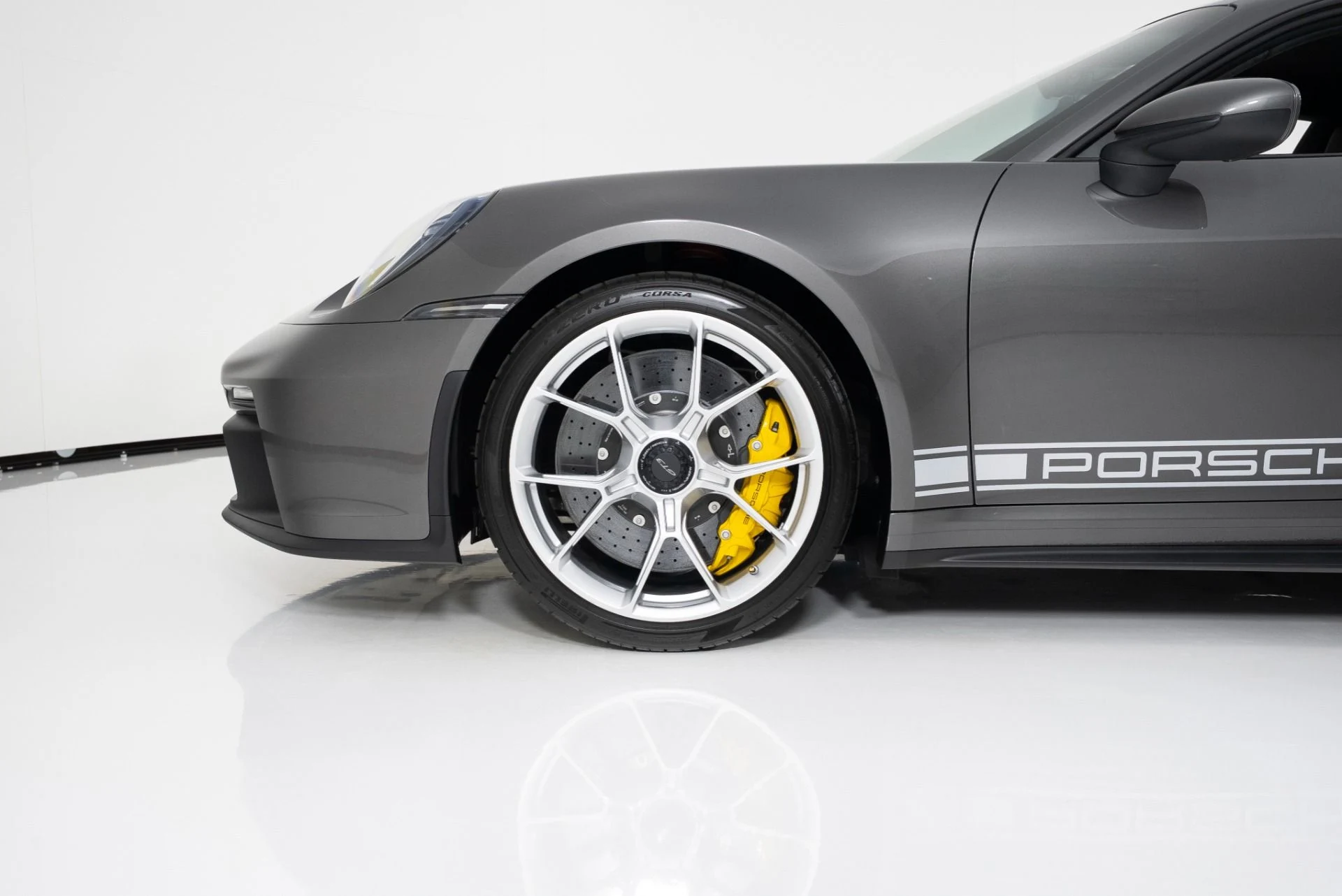 mph009_140706311_Used_2024_Porsche_911_GT_3_1756329474_84369735c8