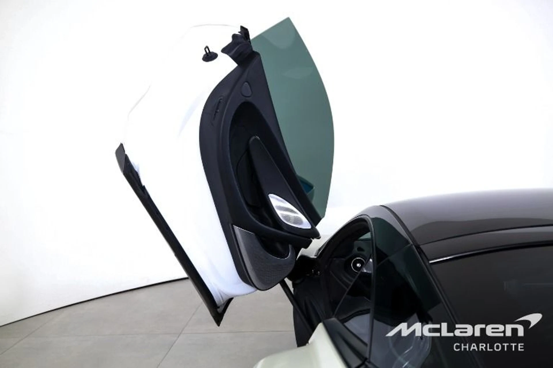 mph009_1423200729_Used_2022_Mc_Laren_GT_89bd65116e