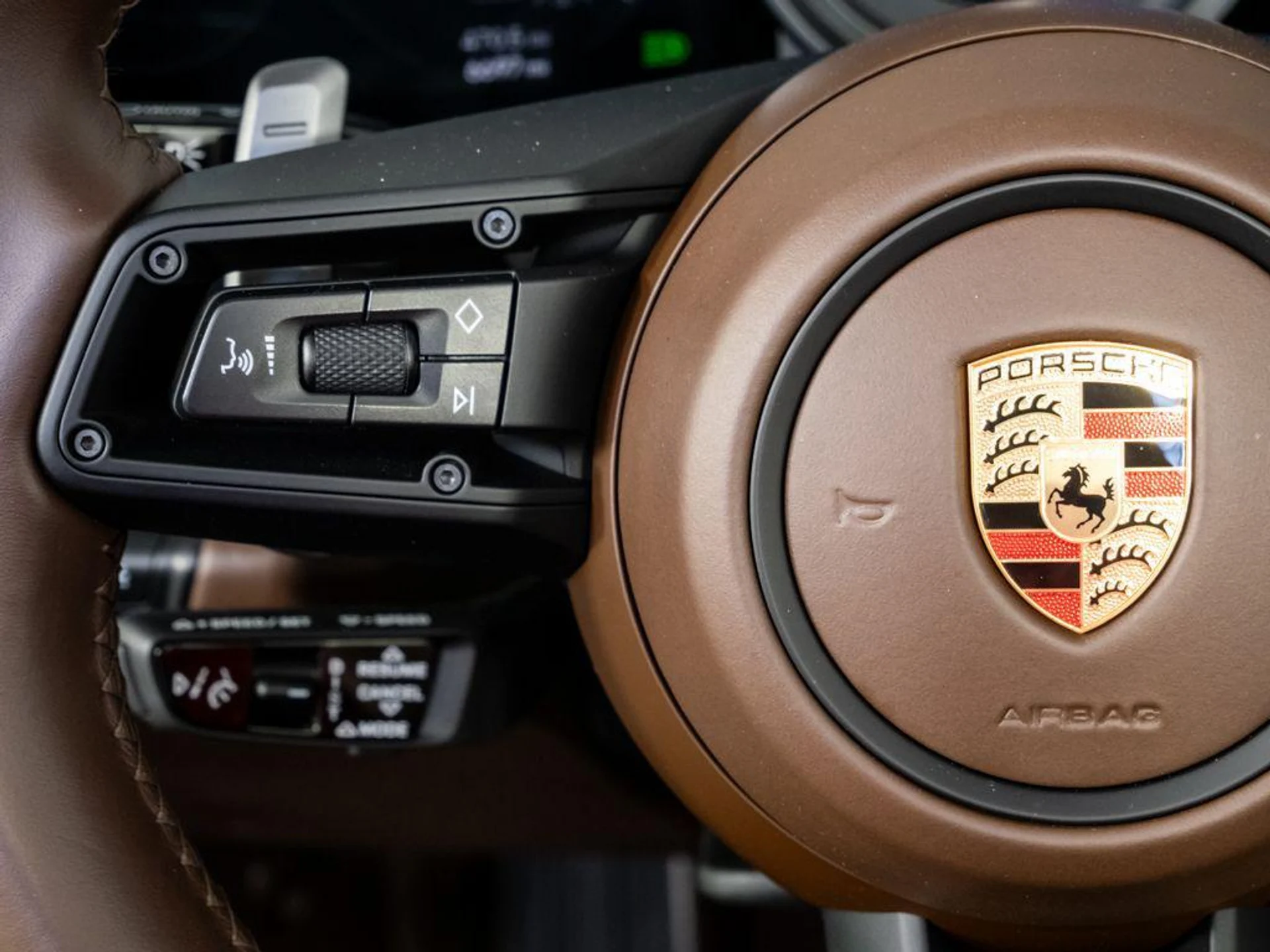 mph009_1439440684_26_G_Rszidv_FAPB_3_YBW_Fvu8lpbpsc_7ad8e42197