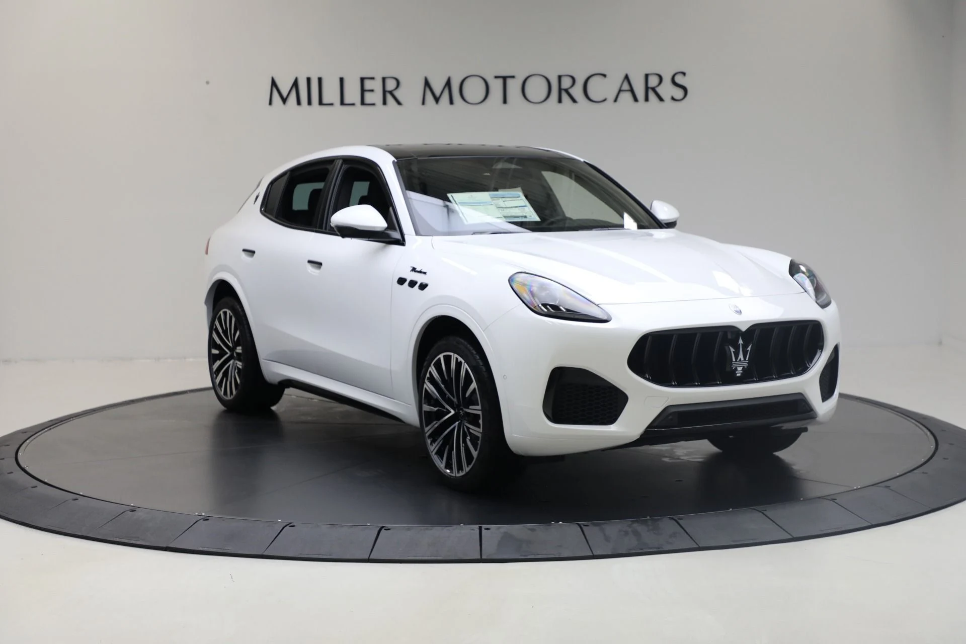 mph009_1441547718_New_2025_Maserati_Grecale_Modena_1761853714_f8b648f8f0