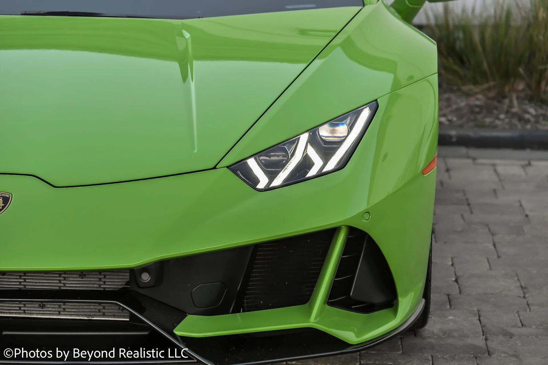 mph009_1448693612_Used_2024_Lamborghini_Huracan_EVO_Spyder_1759824944_a9c7793ae6