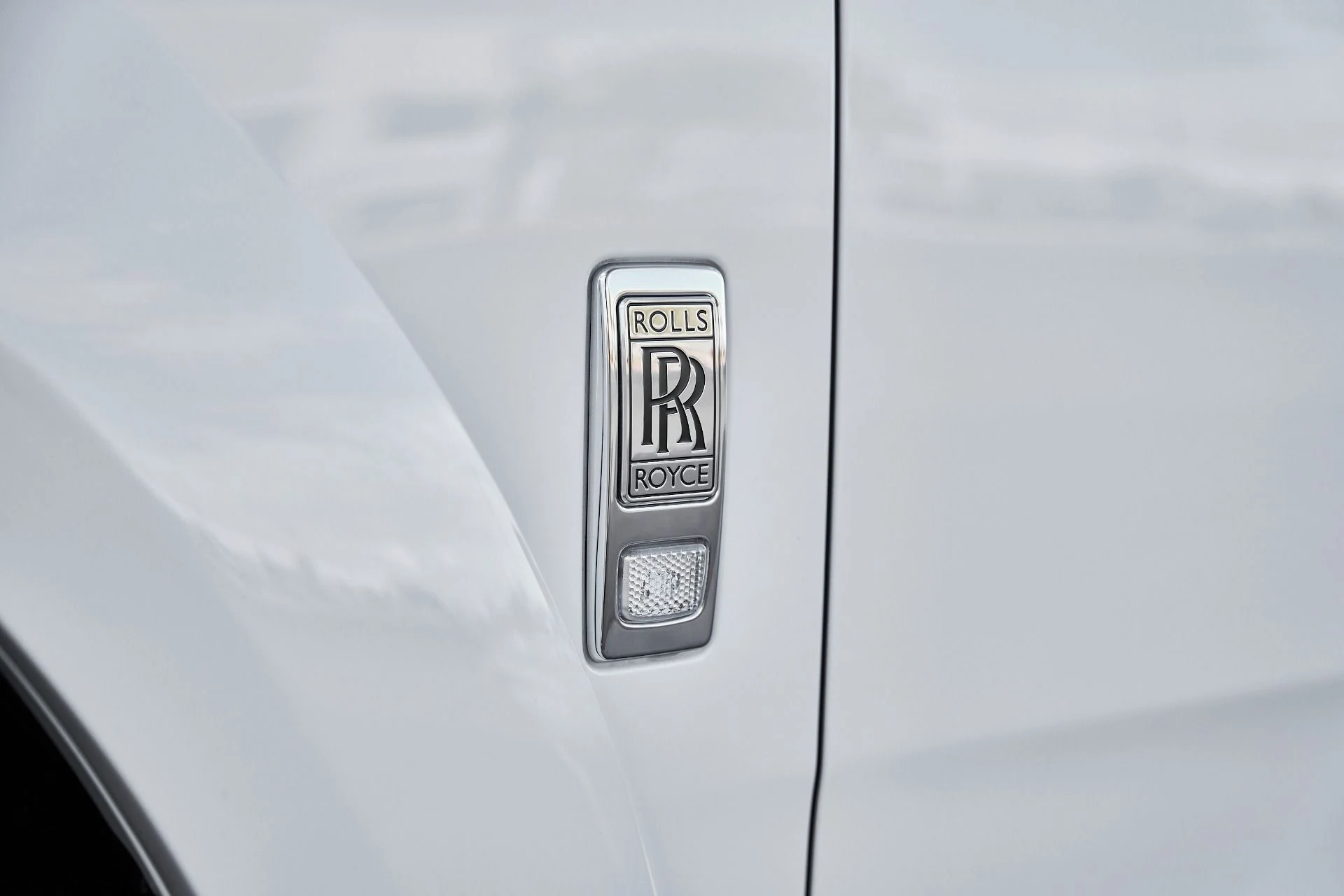 mph009_1481136610_Used_2025_Rolls_Royce_Cullinan_Base_1771003457_4d0191b75f