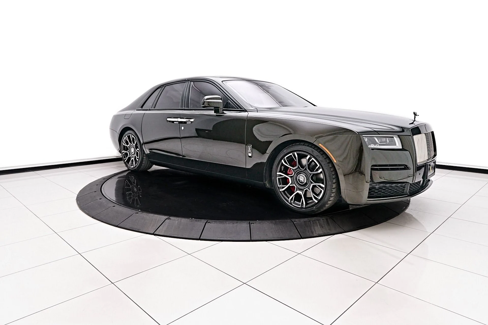 mph009_1485096621_Used_2023_Rolls_Royce_Ghost_Black_Badge_1735615434_3a0ee9e34b