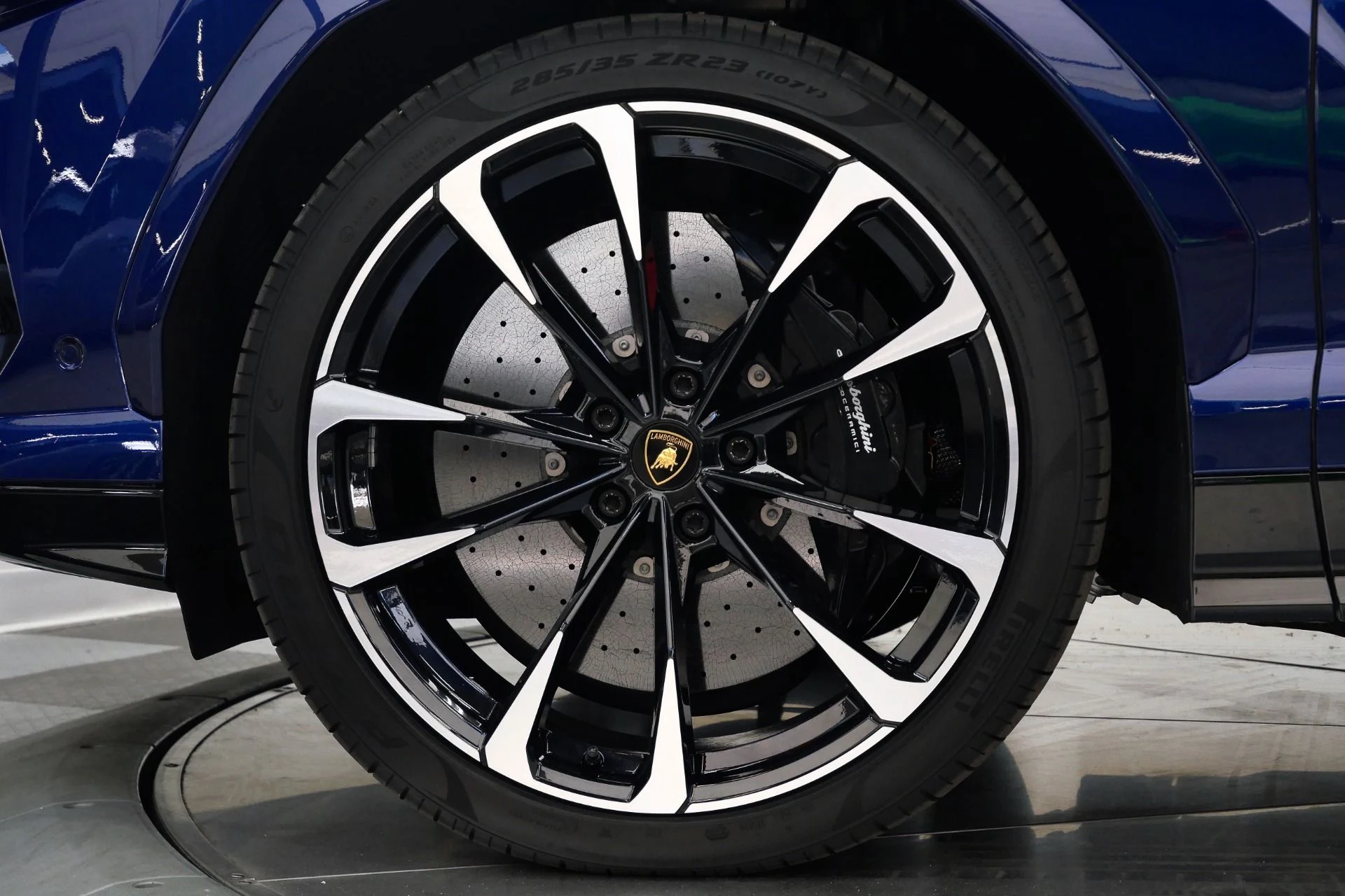 mph009_1495167418_Used_2022_Lamborghini_Urus_23_Inch_Wheels_Two_Tone_Interior_Bang_and_Olufsen_Audio_1775677581_781838cd5a