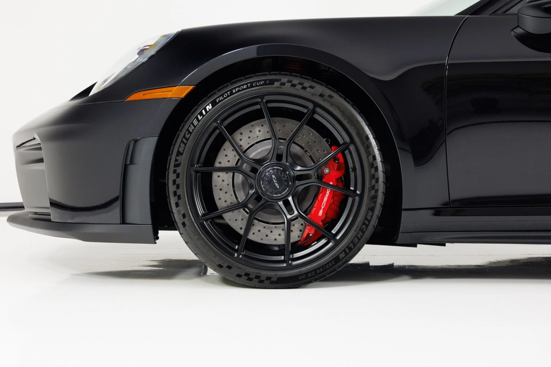 mph009_1500396351_Used_2025_Porsche_911_GT_3_1777071826_90c8b930d8