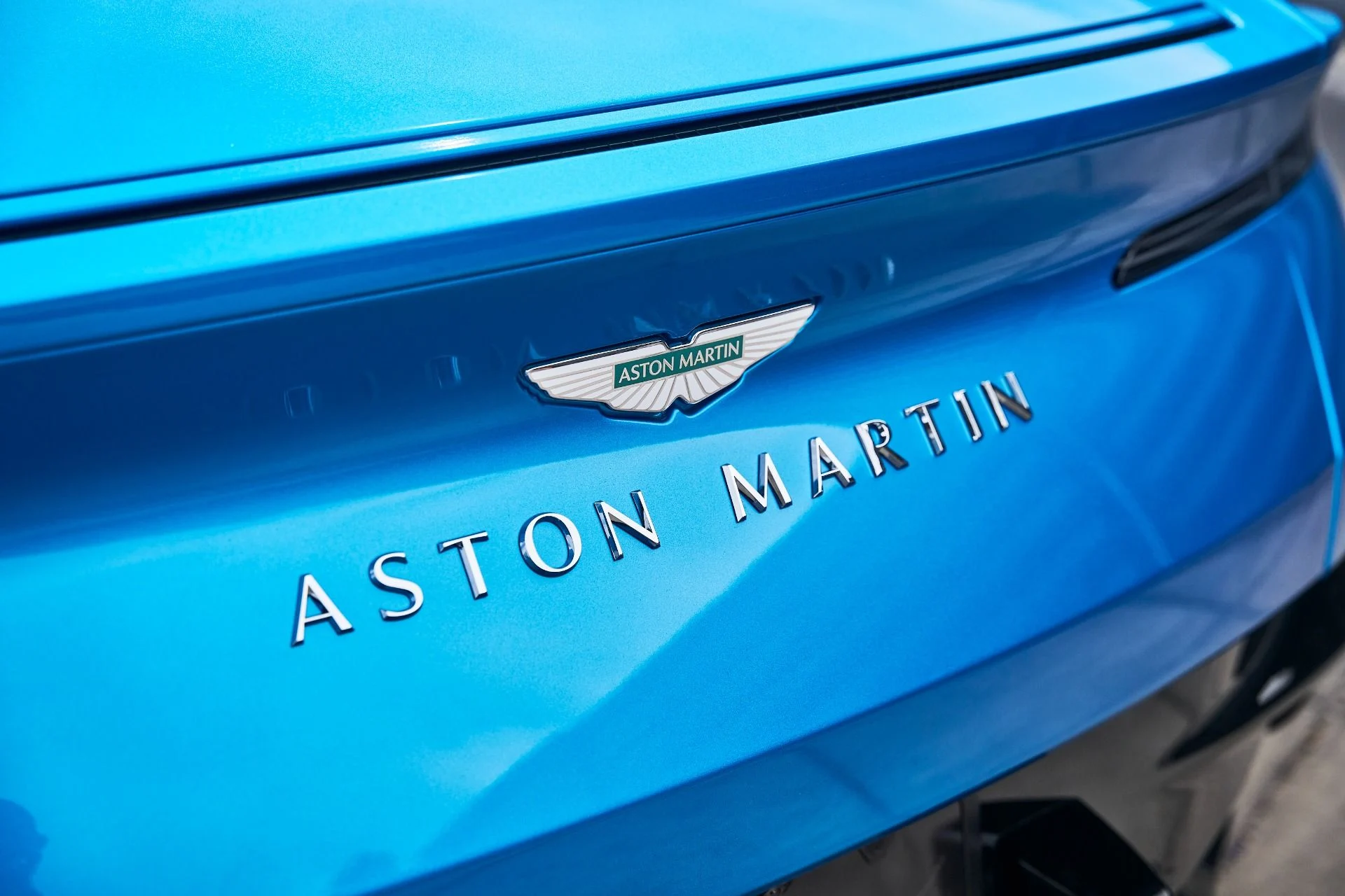 mph009_1502972084_Used_2024_Aston_Martin_DB_12_1772677893_f6615f6d45