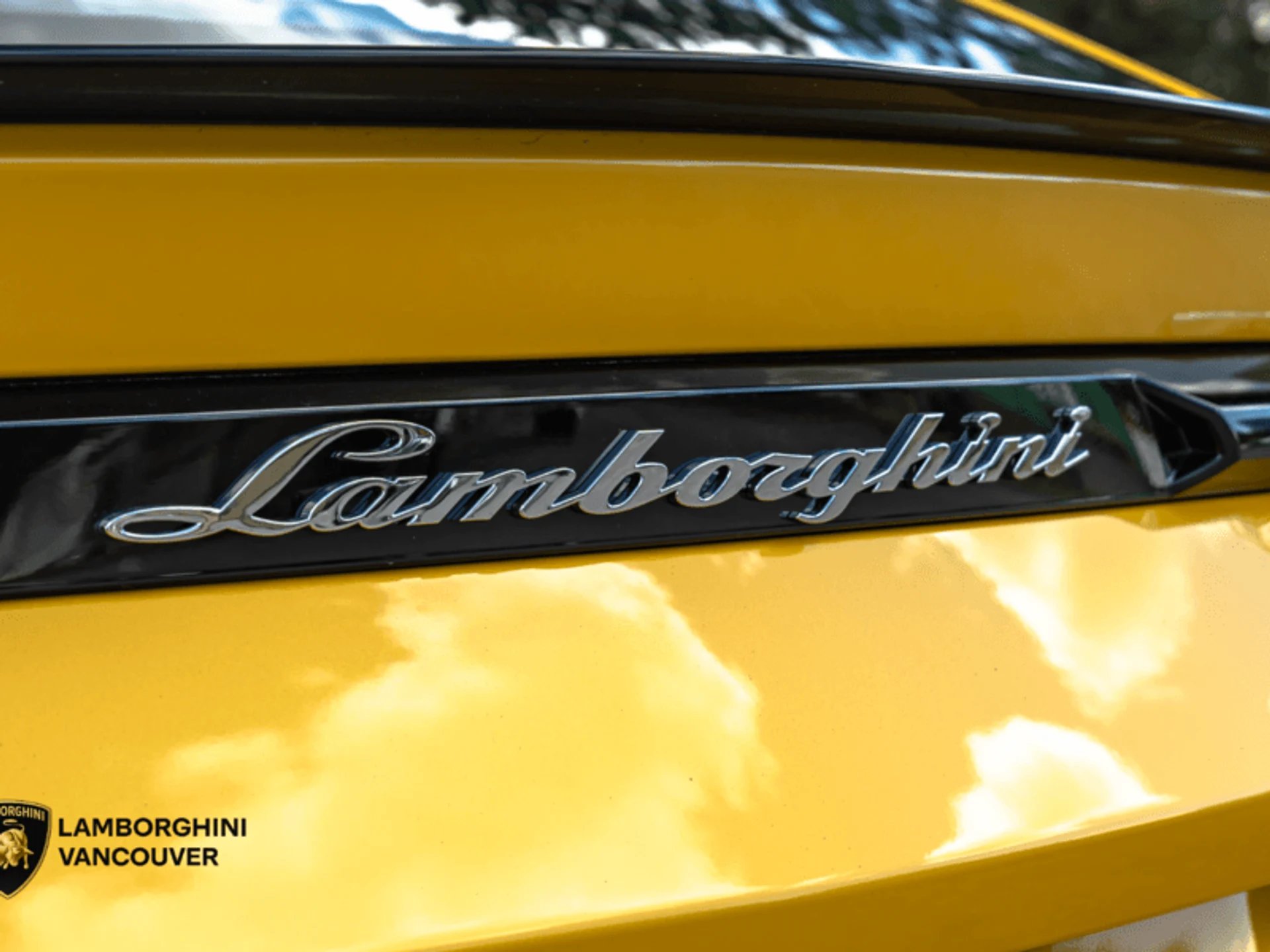 mph009_1512965128_38088919_00051_2024_lamborghini_urus_010_13ae4837f1