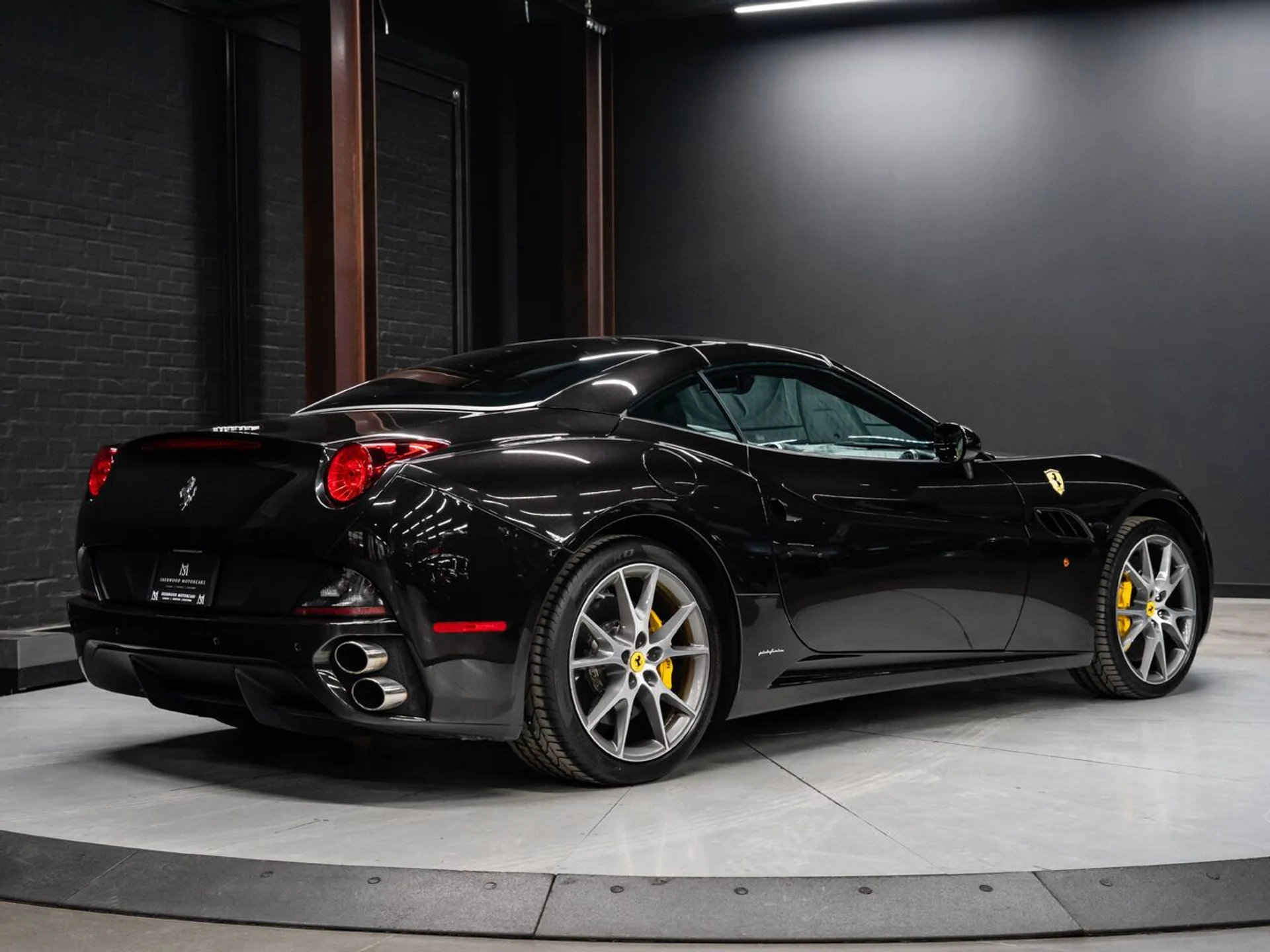 mph009_1513320859_ferrari_california_2011_14e0161685