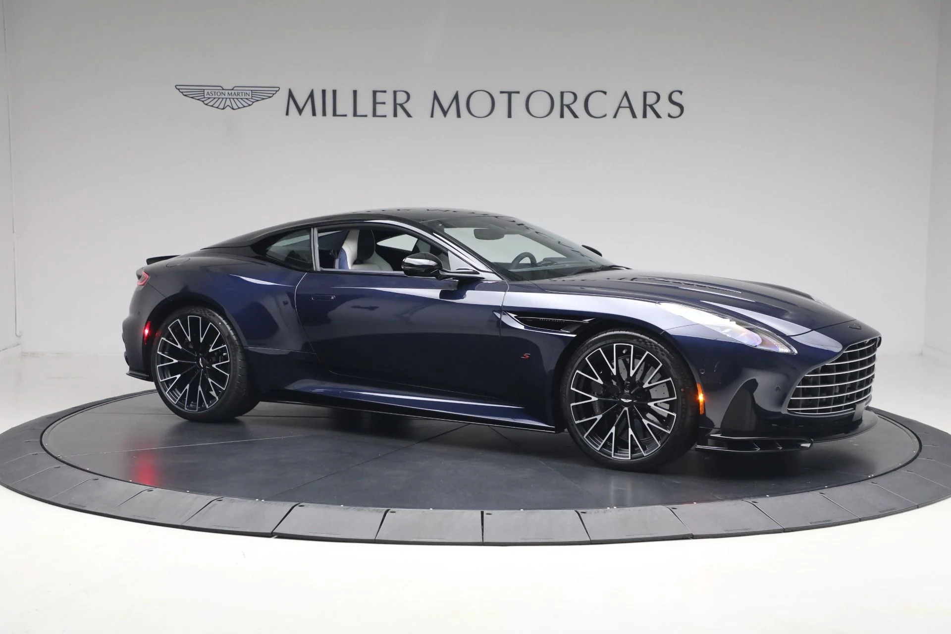 mph009_1515211188_New_2026_Aston_Martin_DB_12_S_1780512409_8a8186f29f