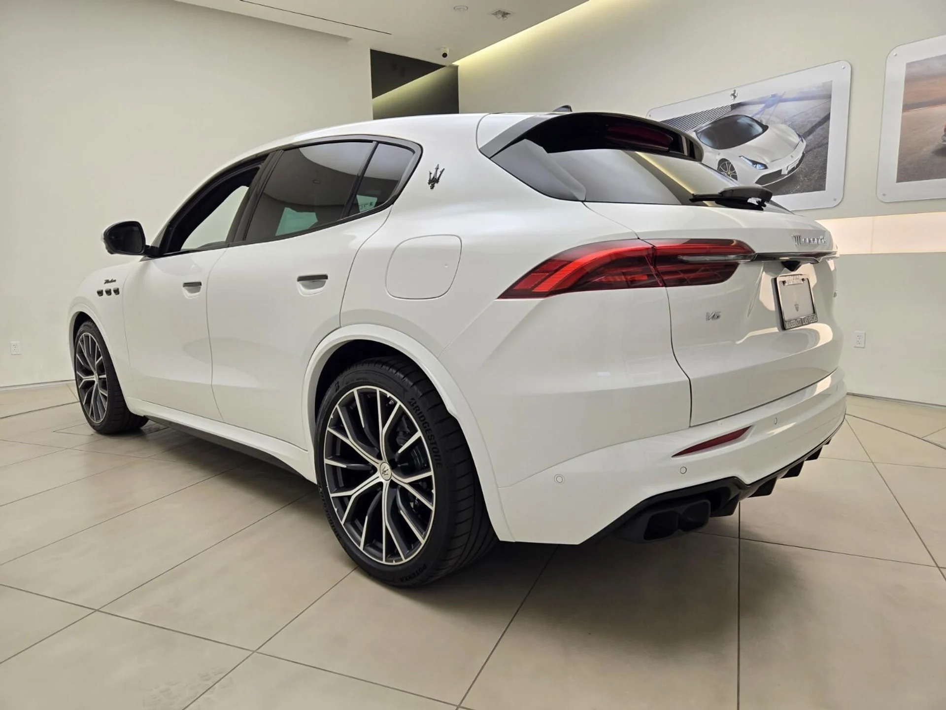 mph009_1521085163_New_2026_Maserati_Grecale_Modena_1778822571_007b062621