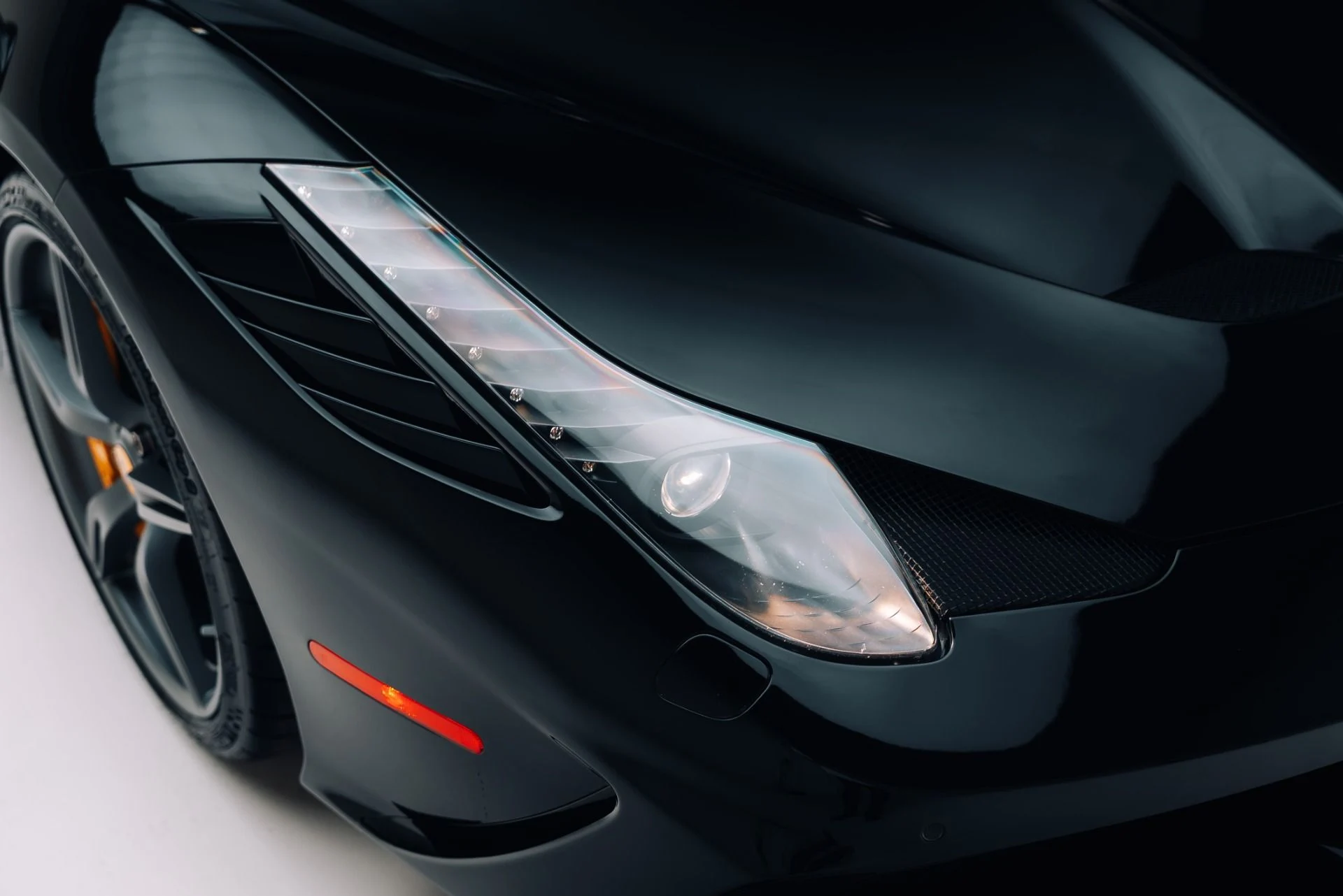 mph009_1528652871_Used_2015_Ferrari_458_Speciale_1762994969_53a2284bd8